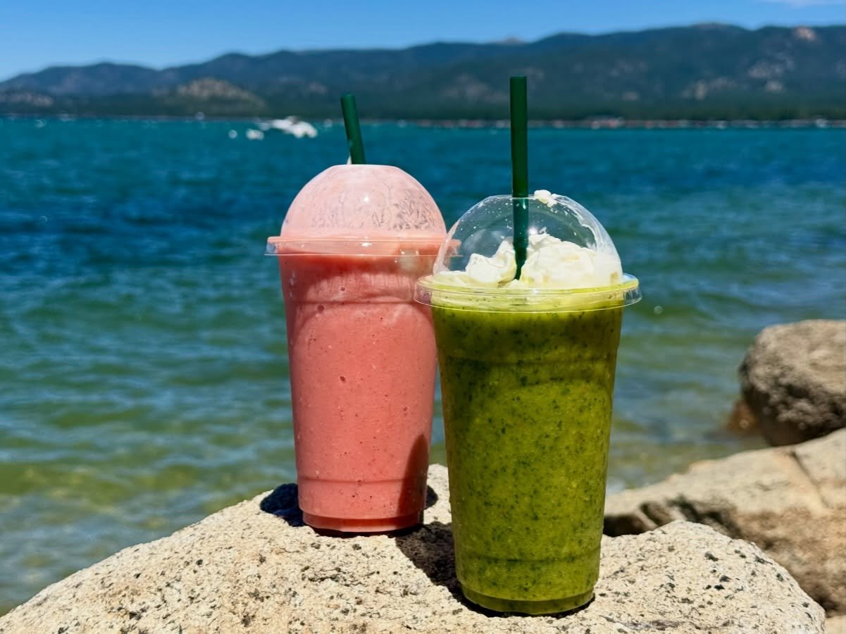 📣 Now serving smoothies! Both healthy and sweet. 

🥬 Evergreen: Spinach, mango, pineapple + orange juice
🍍Tropical: Vegan coconut ice cream, dragon fruit, pineapple + orange juice