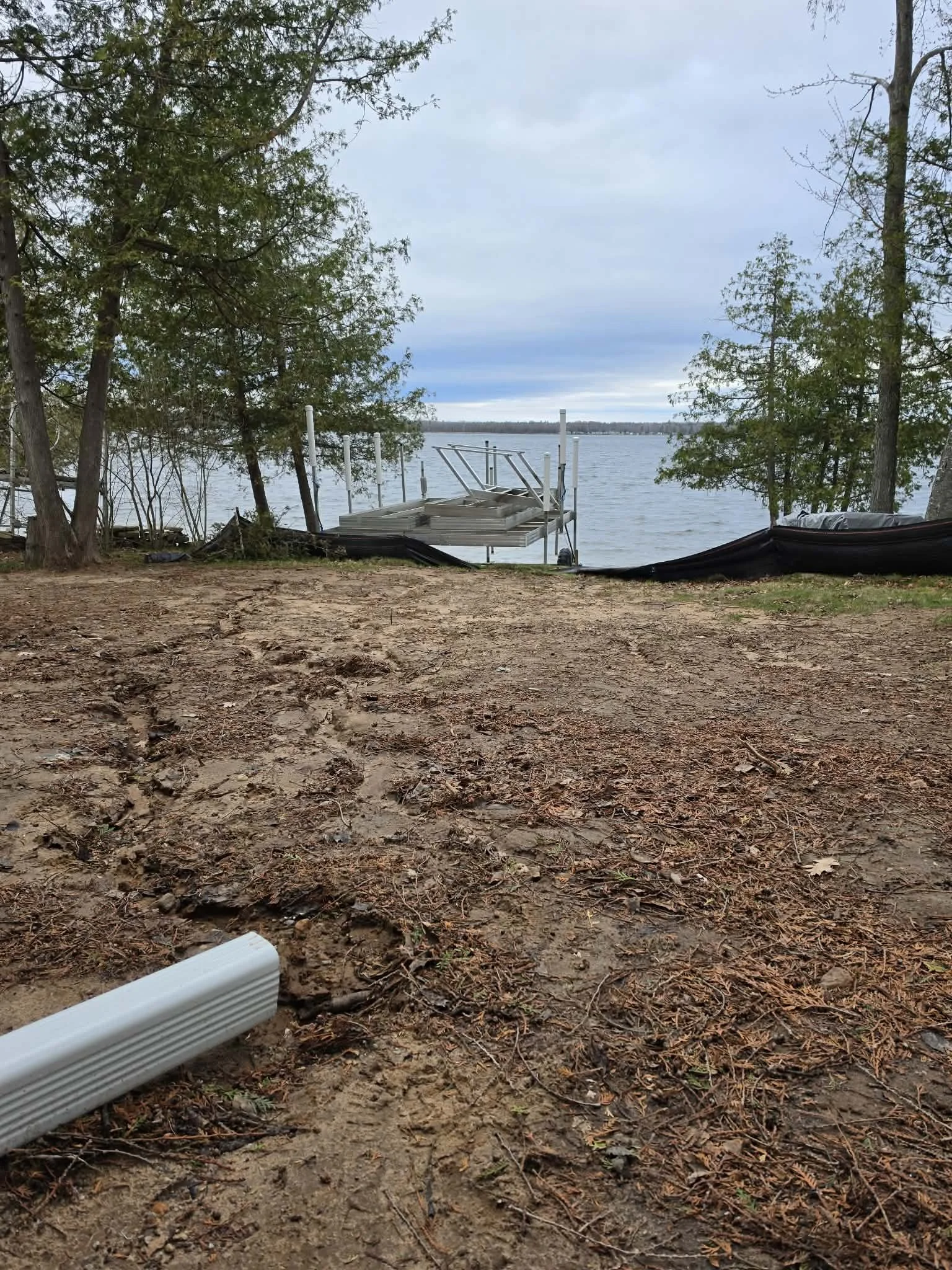 Lakeside landscaping — Lakeside property landscaping by Ground & Grid Solutions