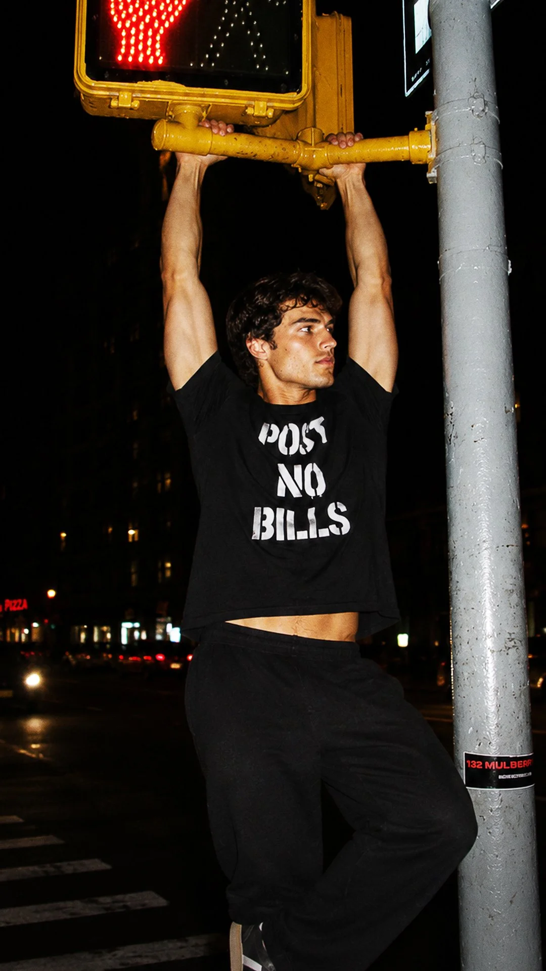 POST_NO_BILLS_FRAMES_28.jpg
