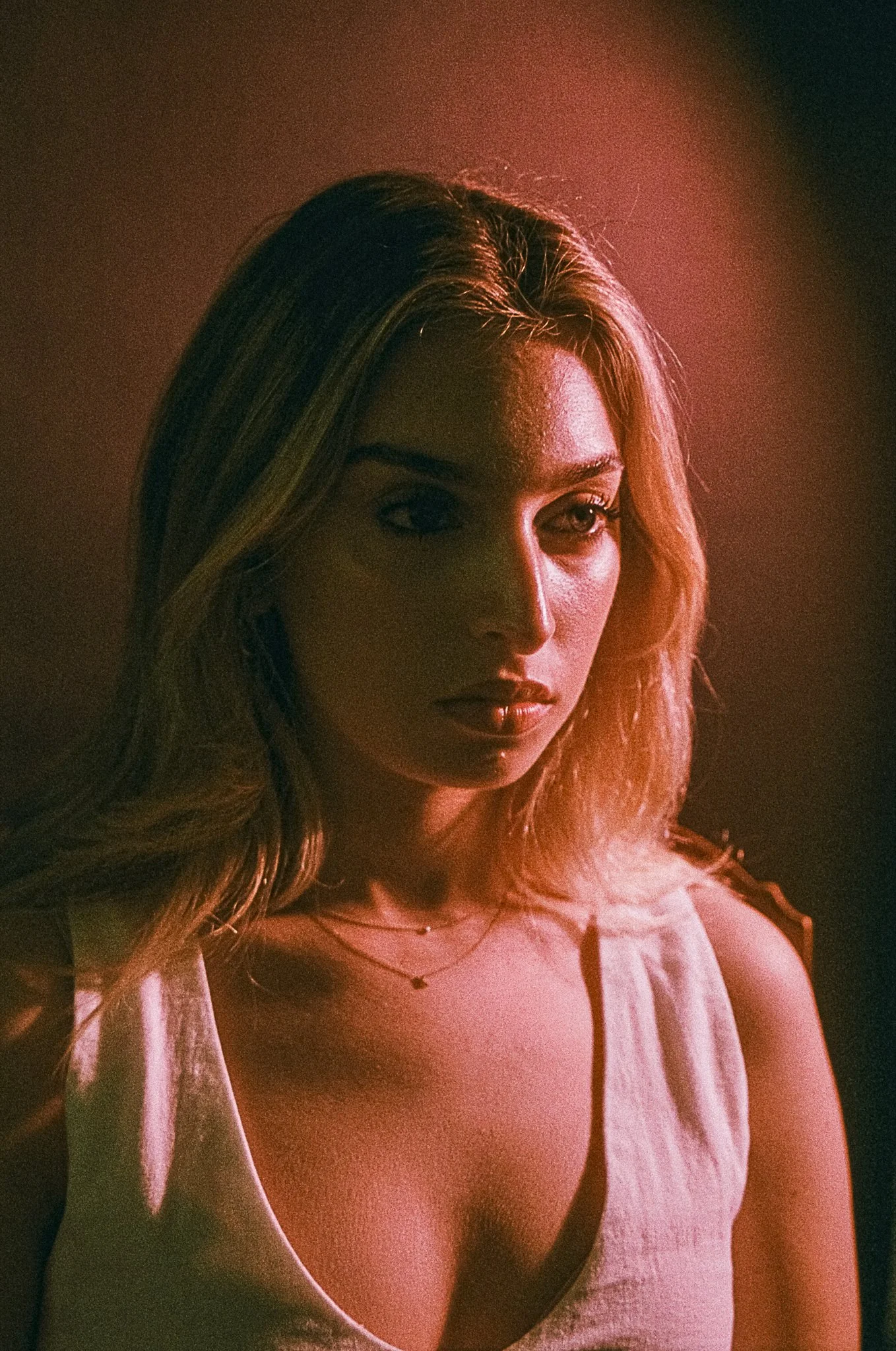 000060800021_21A.jpg