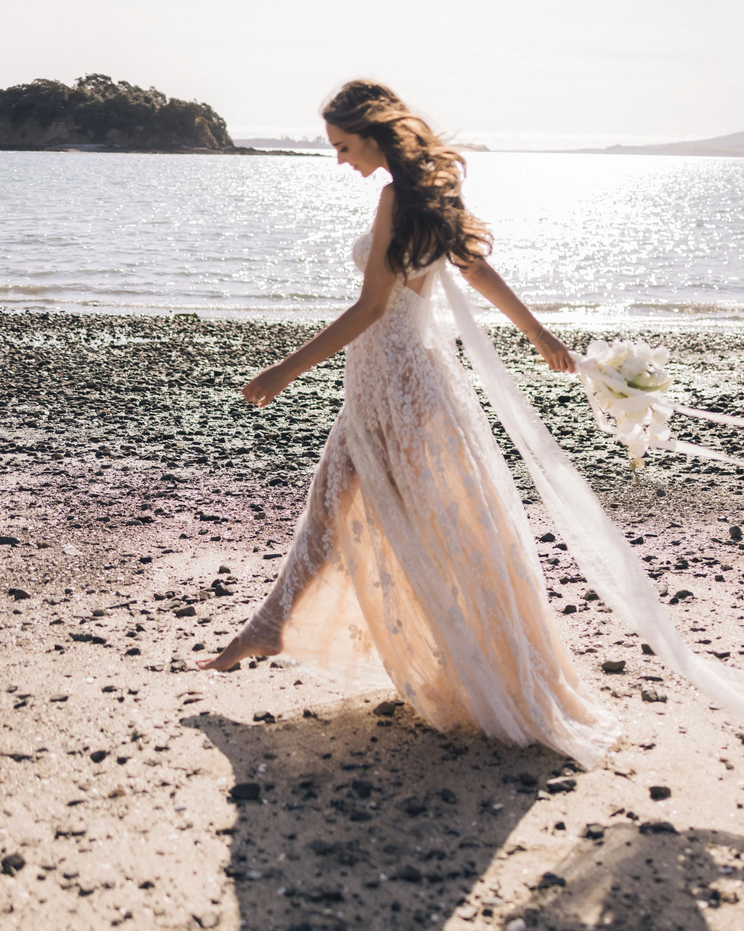 Looking back to warmer days and the beautiful offshore/ onshore wedding for Morgan and Tim&hellip; 
@melkongstudio 
@kerynsweeneyphotographer