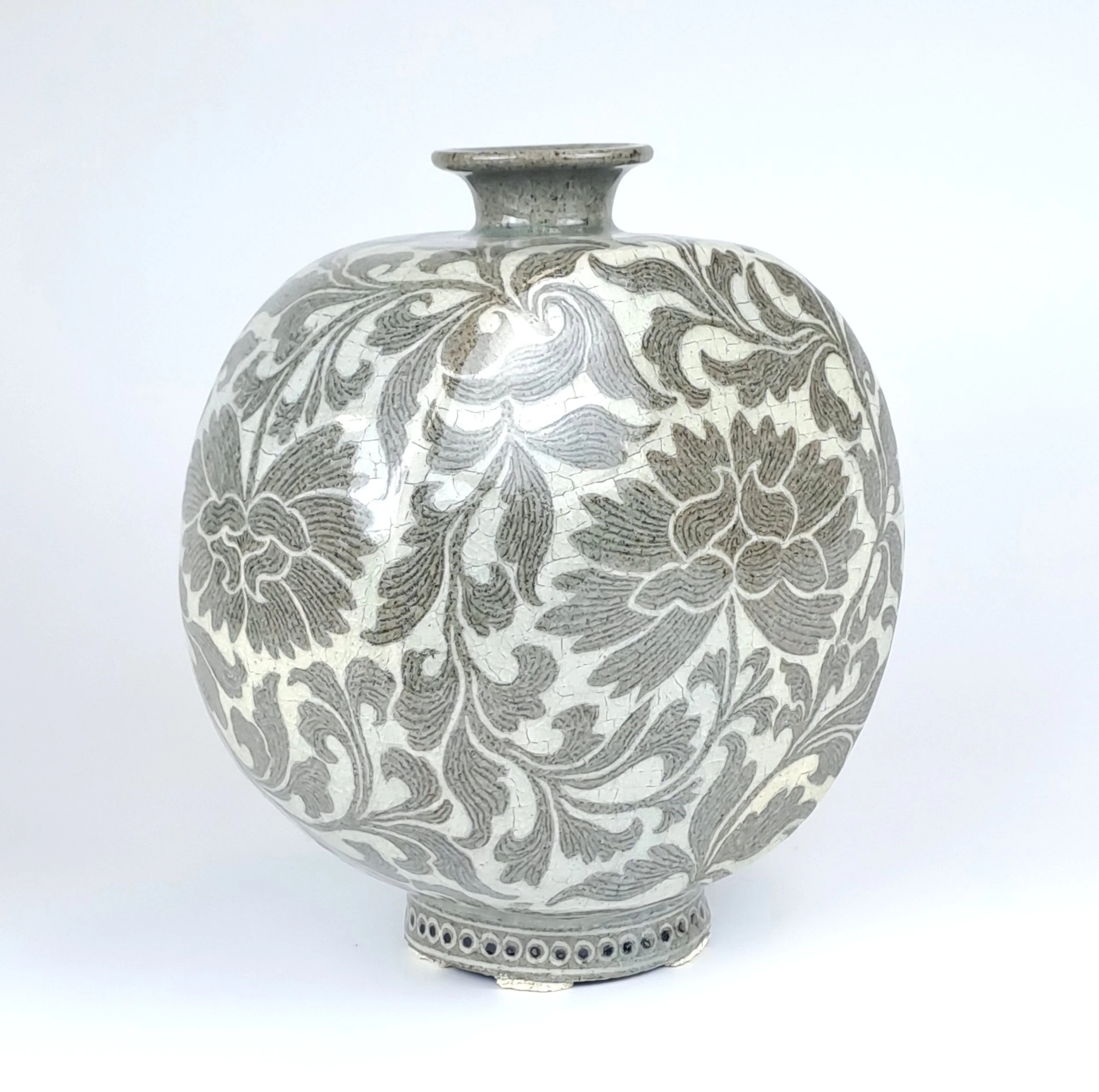 Buncheong Flat Bottle with Inlaid Peony Design
/ Wood-fired
