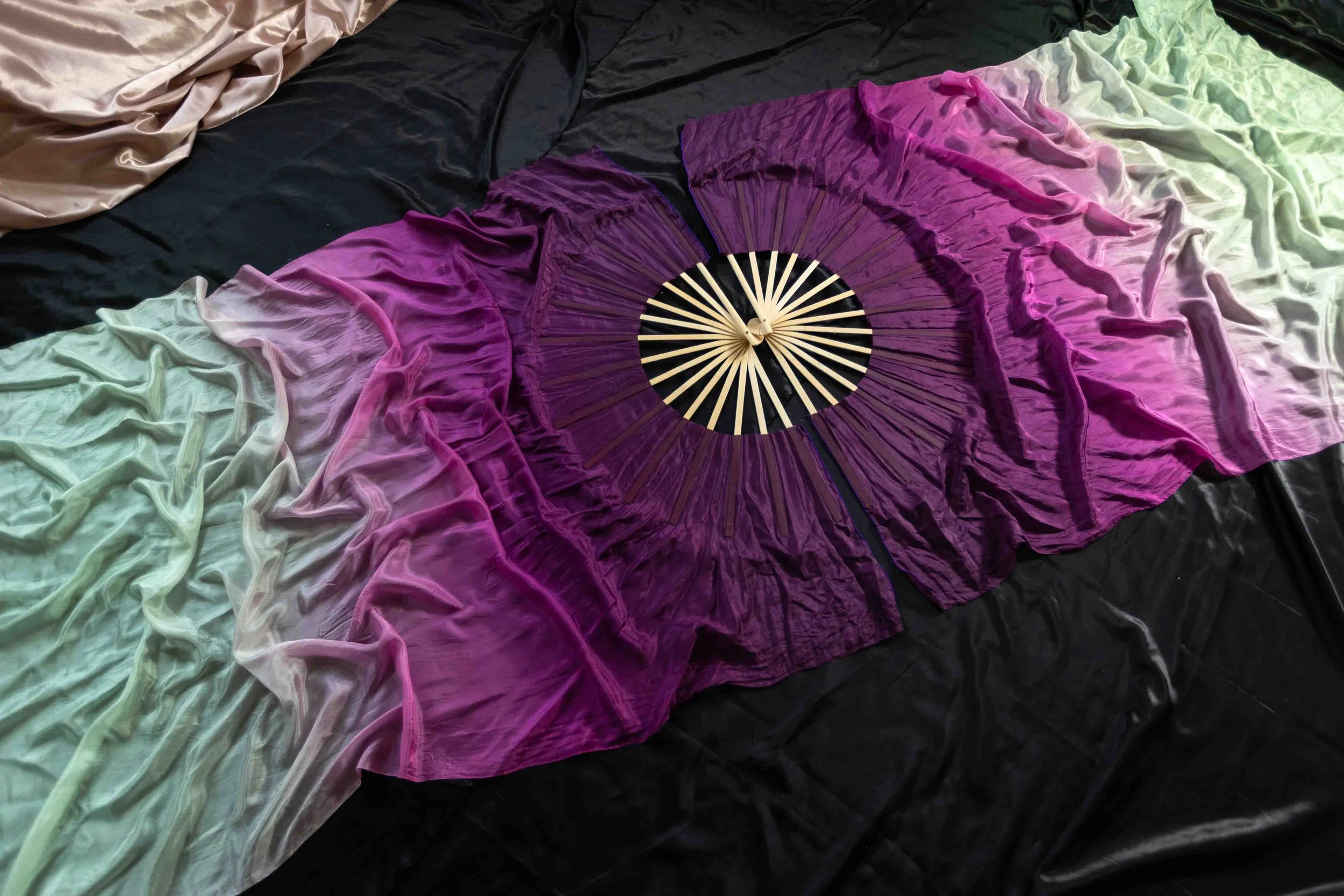 Raspberry Jelly - Silk Fans - Super Size - 68 inch
