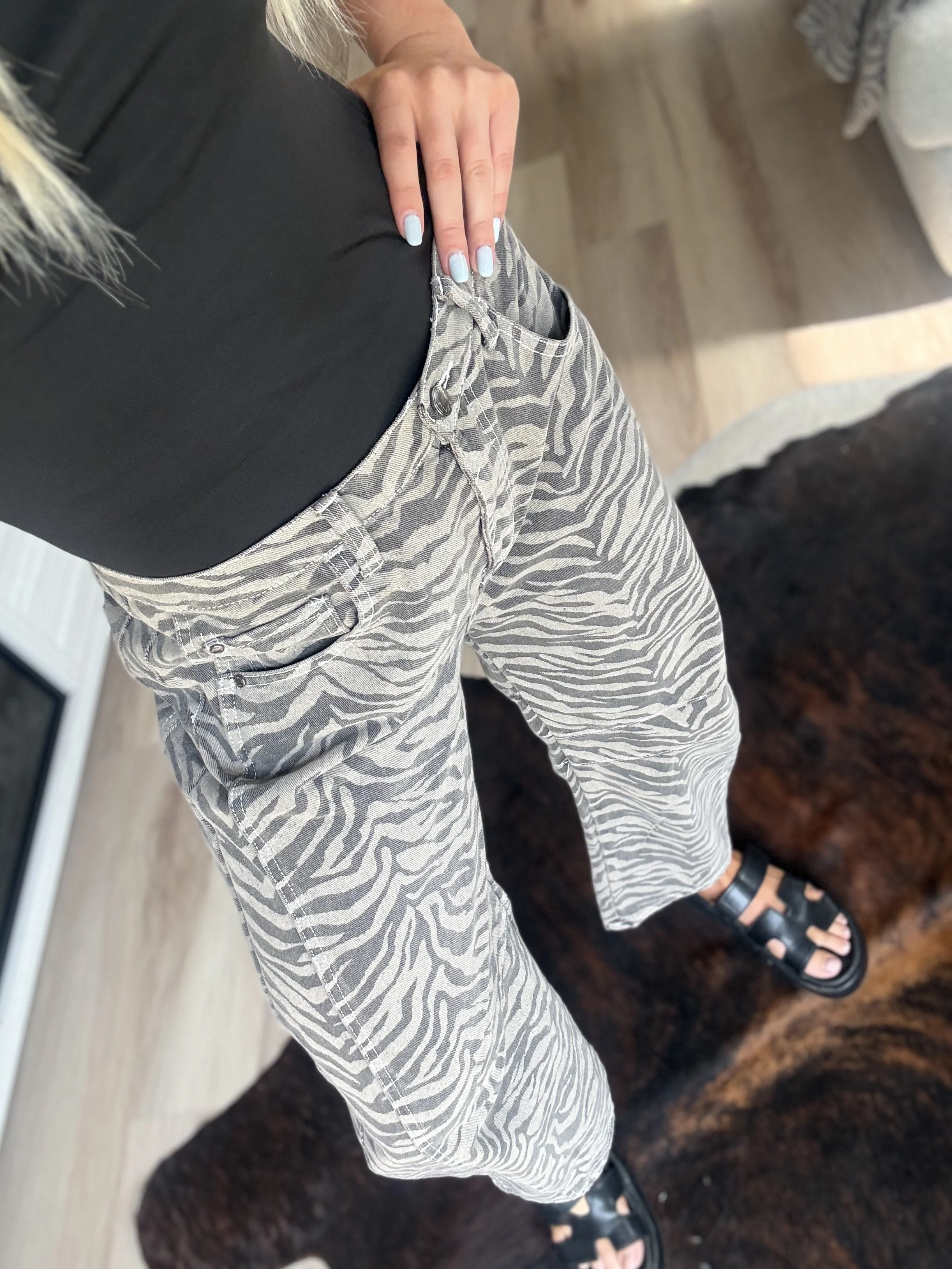 The ZEBRA Barrel Jeans
