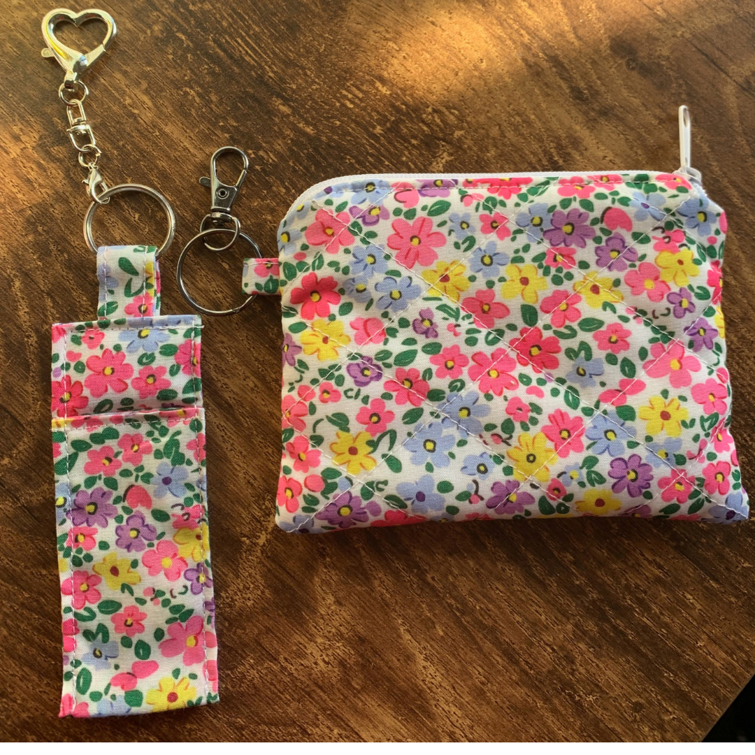 Duo Mini Pochette Matelassée et Porte-Baume à Lèvres en Tissu Fleuri