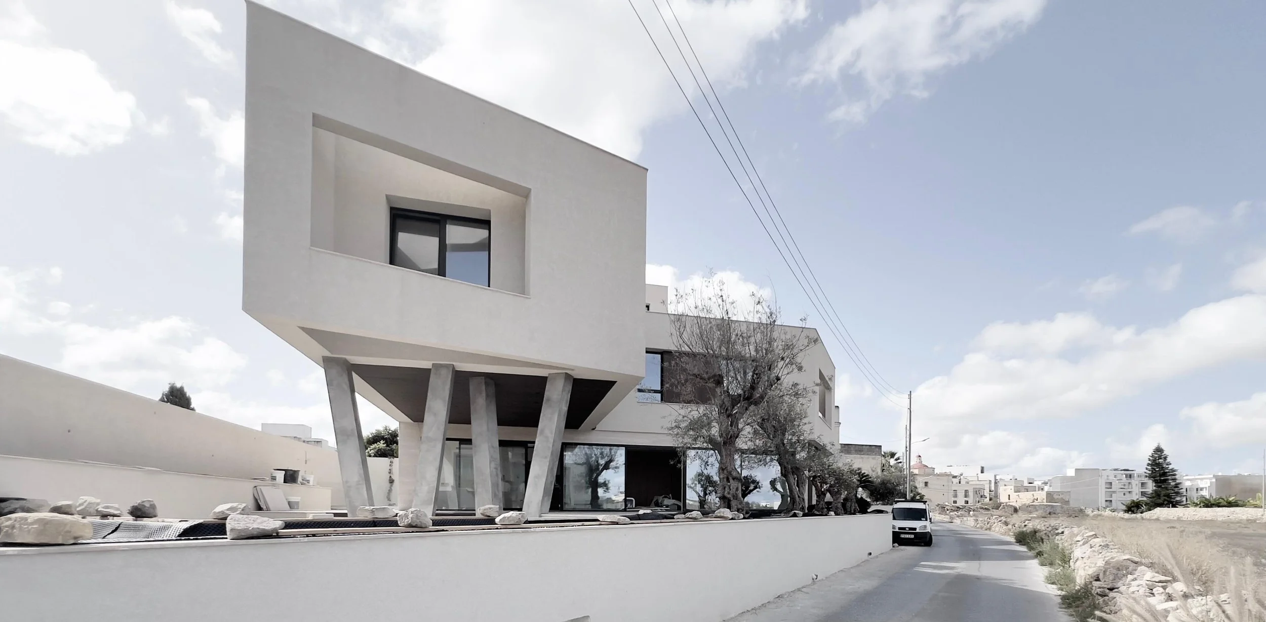 GJ house