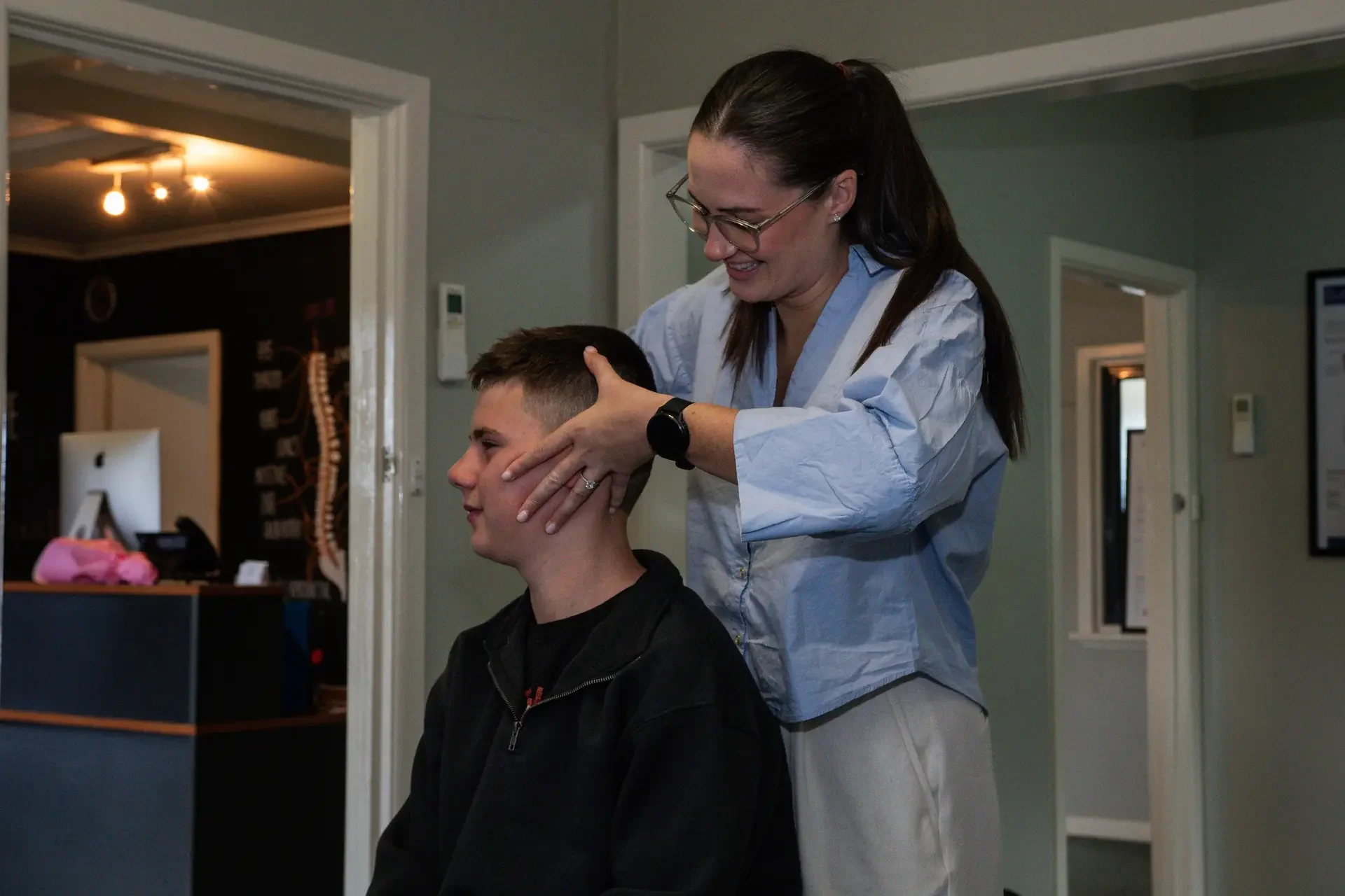 Chiropractor in Echuca helping with neck pain treatment