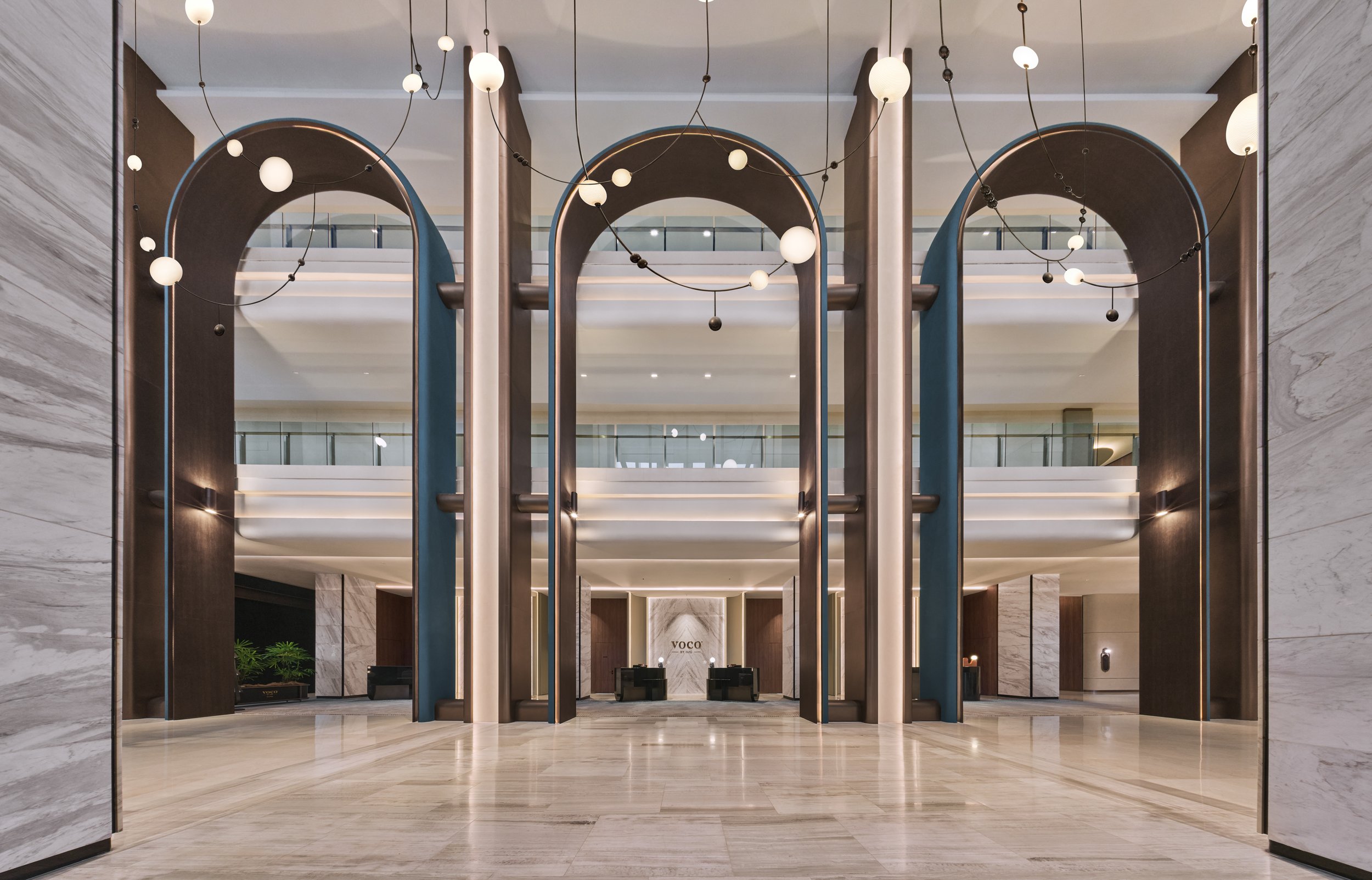 IHG_VocoKCH_P2_Lobby_Overall_01_lowres.jpg
