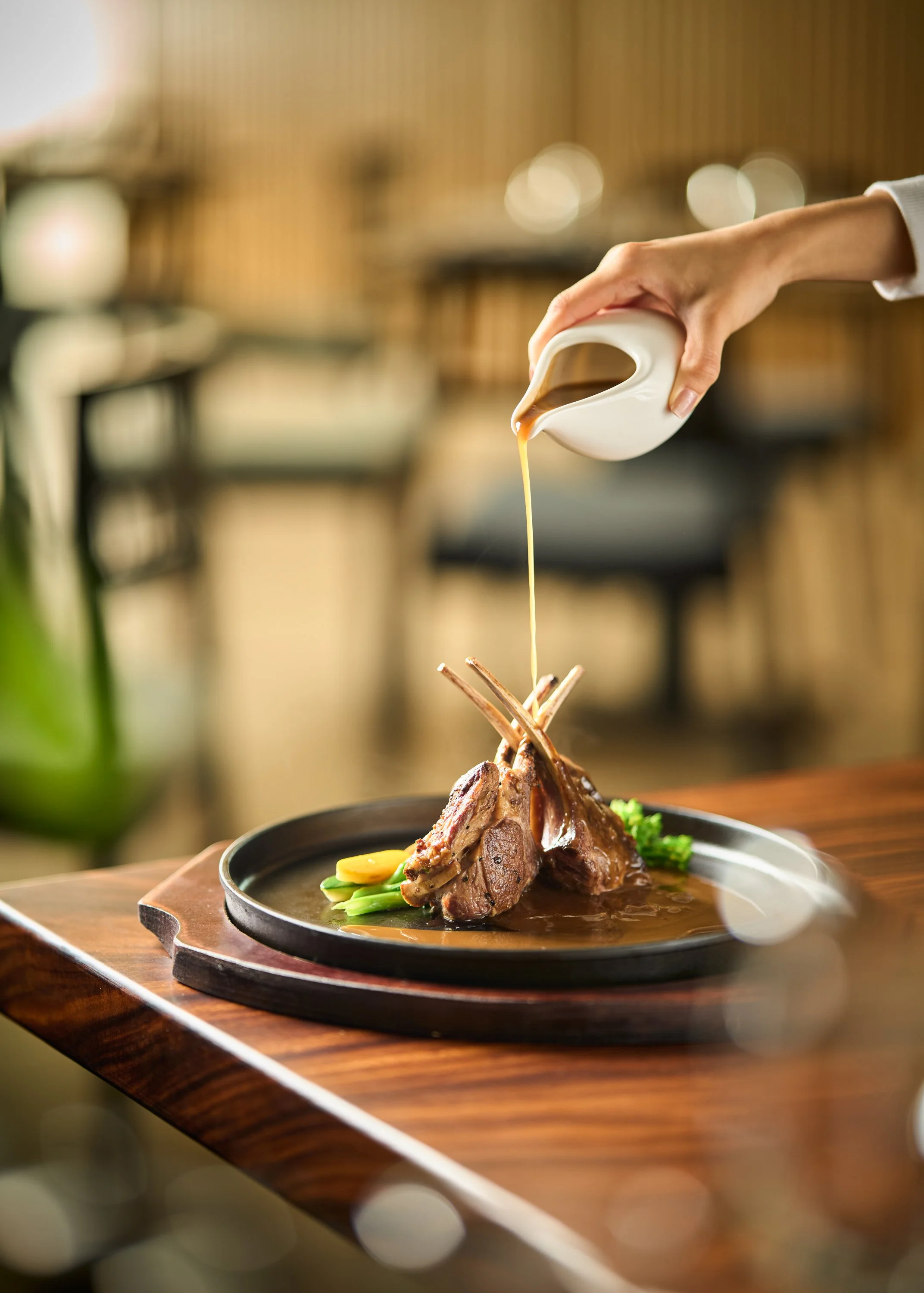 IHG_HISPENPP_P2_Food_LambRack_10_lowres.jpg
