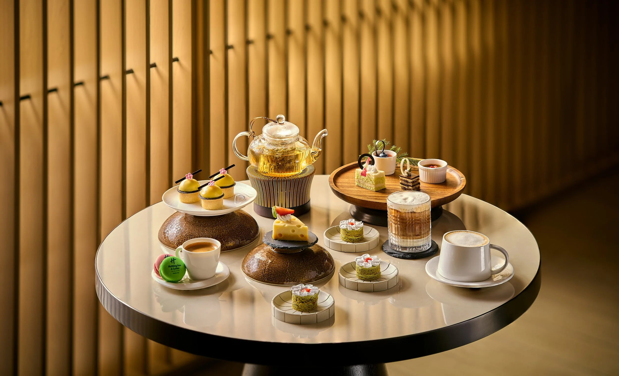 IHG-HISPENPP_Phase3_FoodShot_Cakes&Coffee_lowres.jpg