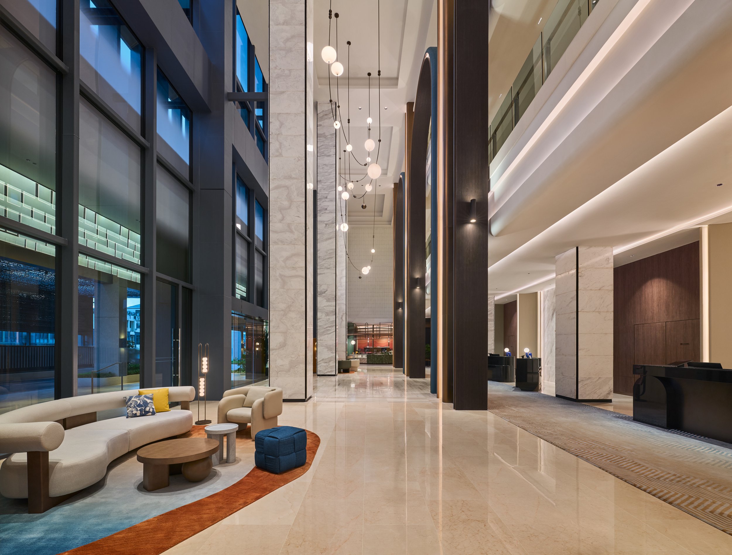 IHG_VocoKCH_P2_Lobby_SeatingArea_01_lowres.jpg