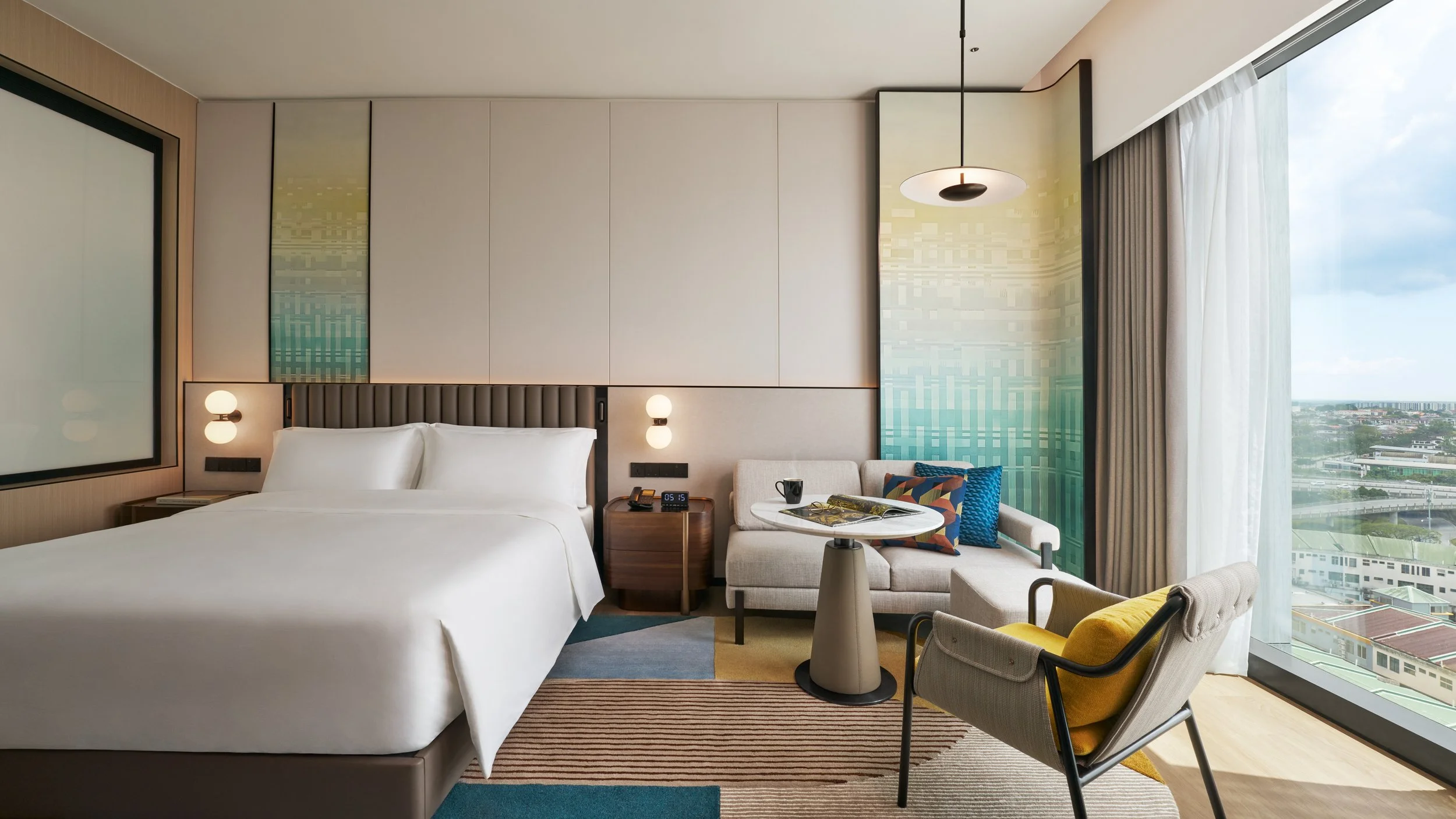 IHG_VocoKCH_P1_Room1013_StdKing_03_lowres.jpg