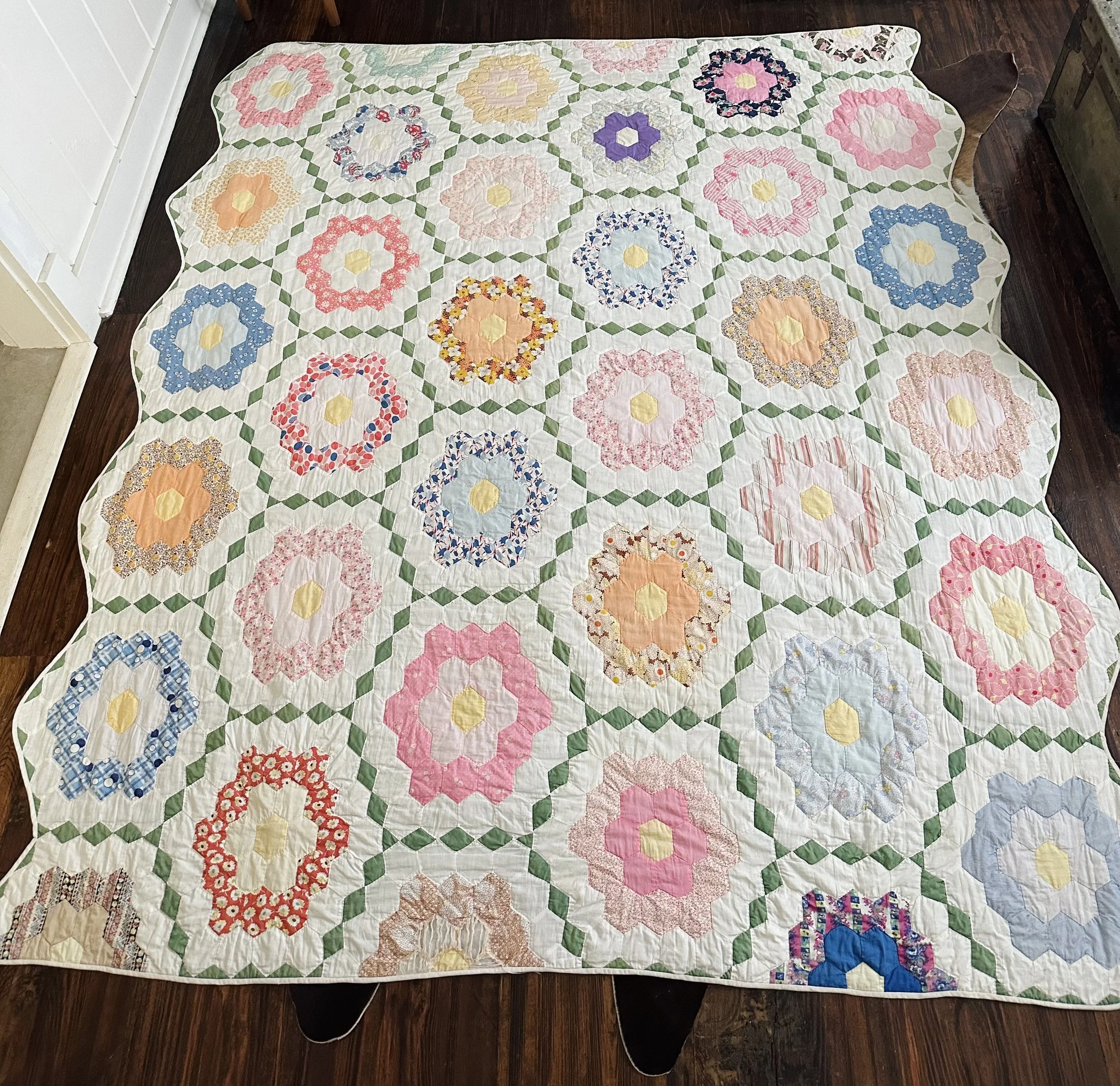 Vintage Grandmother's Flower Garden Quilt