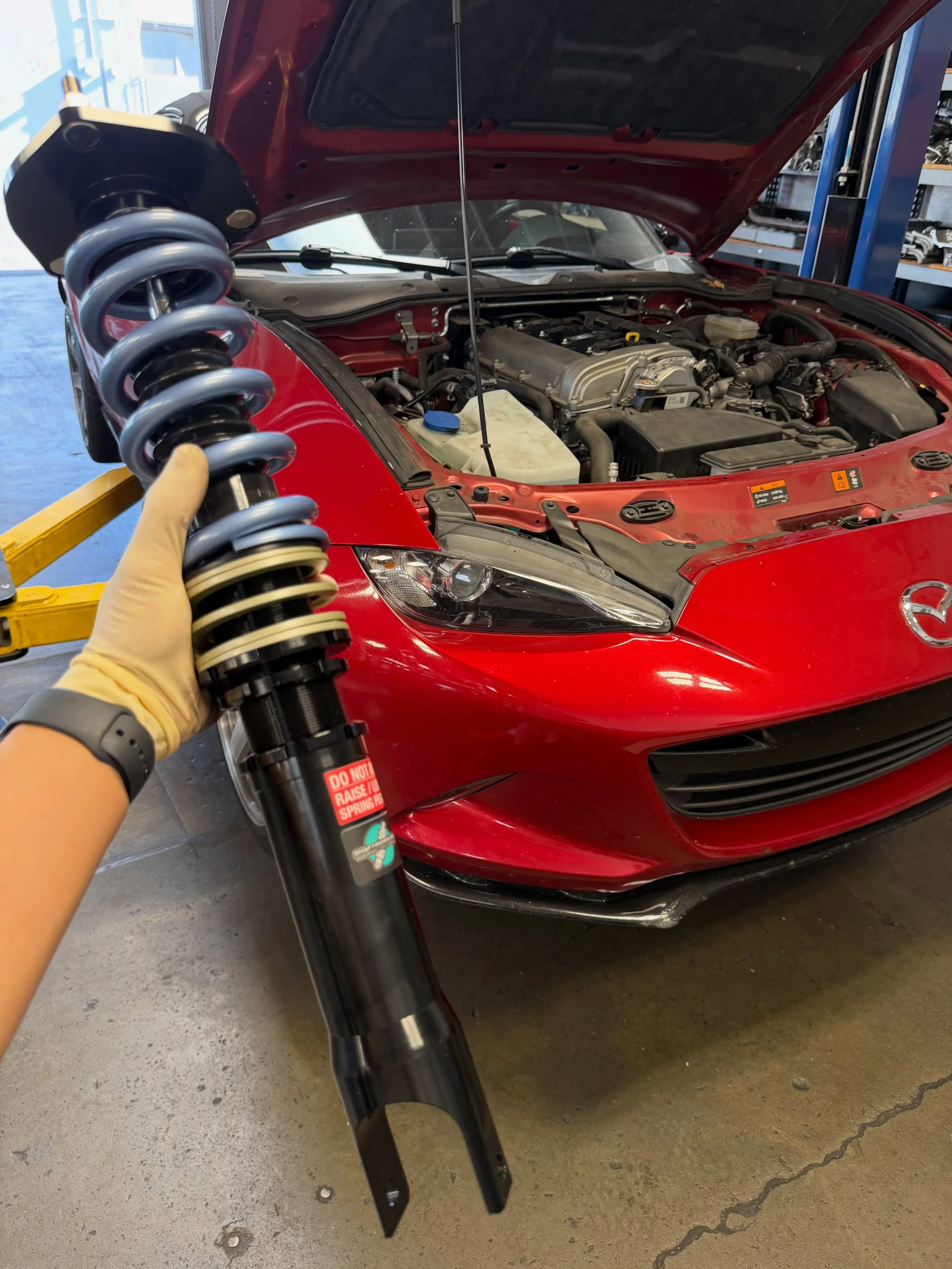 @jackaidangreer brought in his awesome track ND1 in for a new set of @shaftworks_usa coilovers!  Can&rsquo;t wait to see what this car will do at the track! 

#interluderacing #mazda #miata #suspension #trackcar