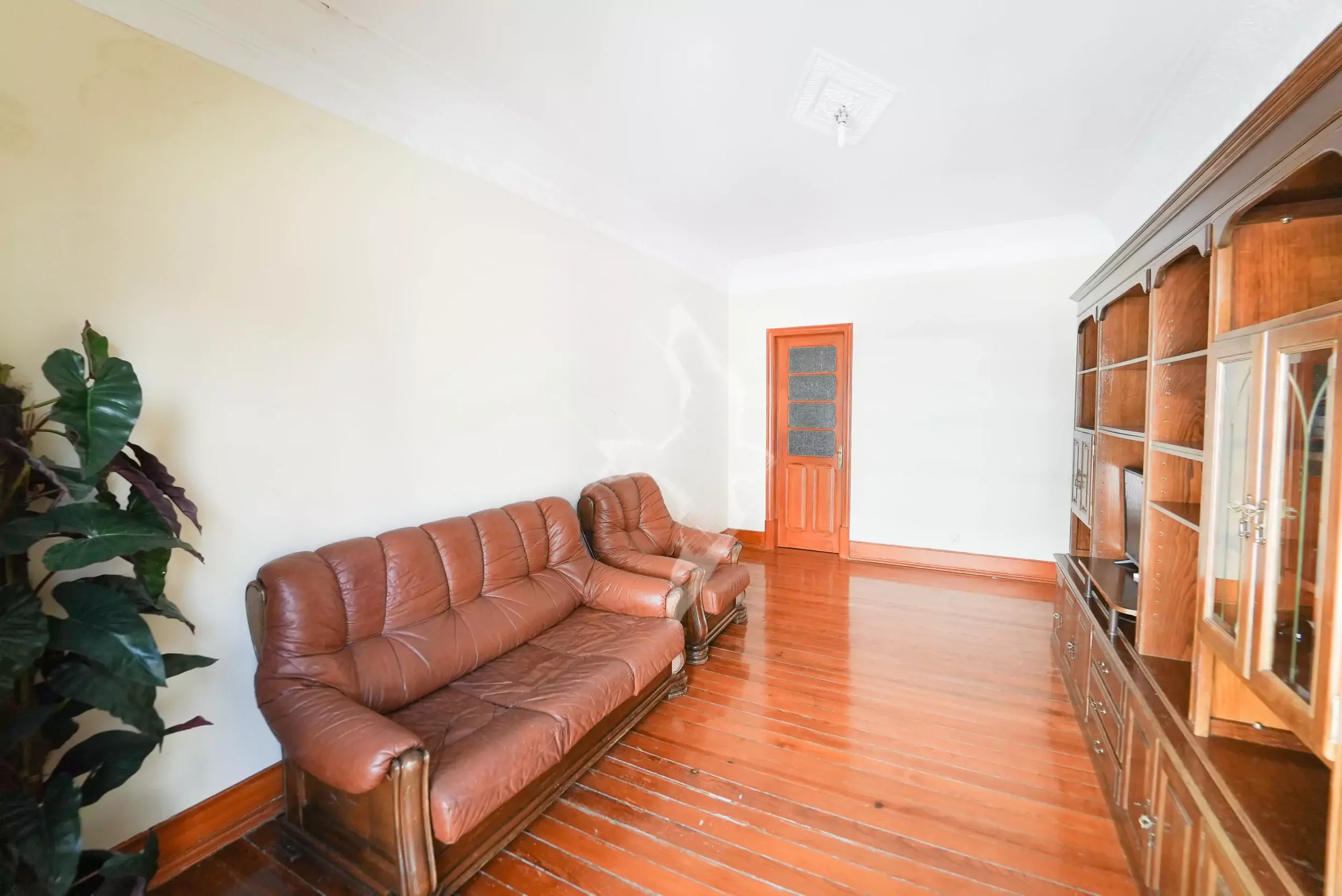 15.-Sala-1-scaled.jpg.webp