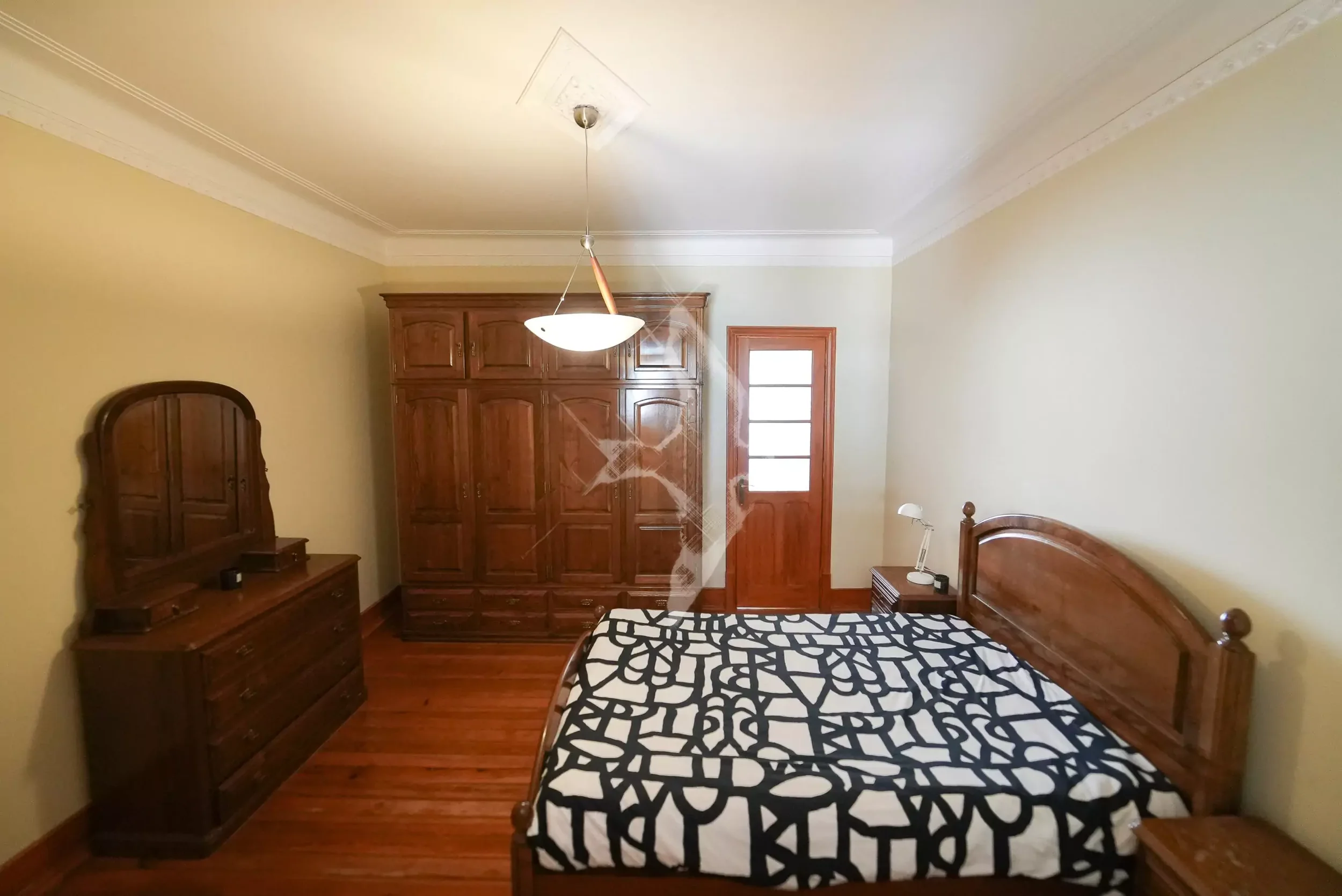18.-Quarto-Interior-scaled.jpg.webp