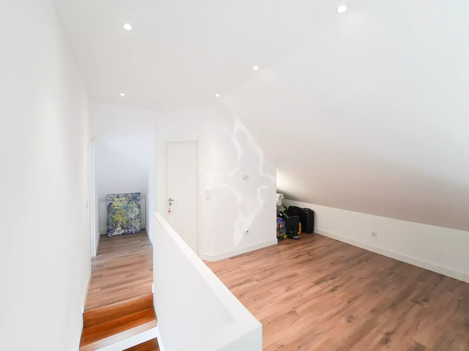 29.-Mezzanine.jpg.webp