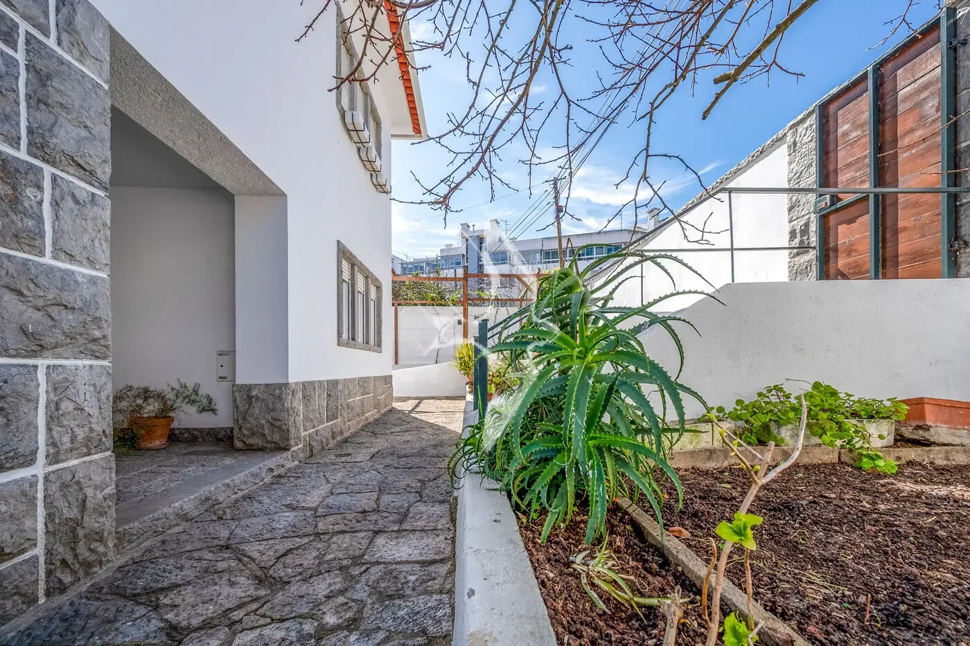 ruadediu6_venueestates_002.jpg-2.webp
