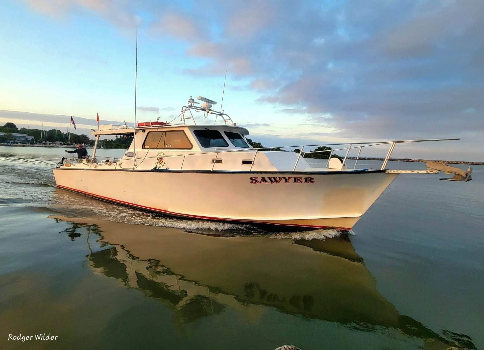 Photo of the 52 foot deadrise boat Sawyer