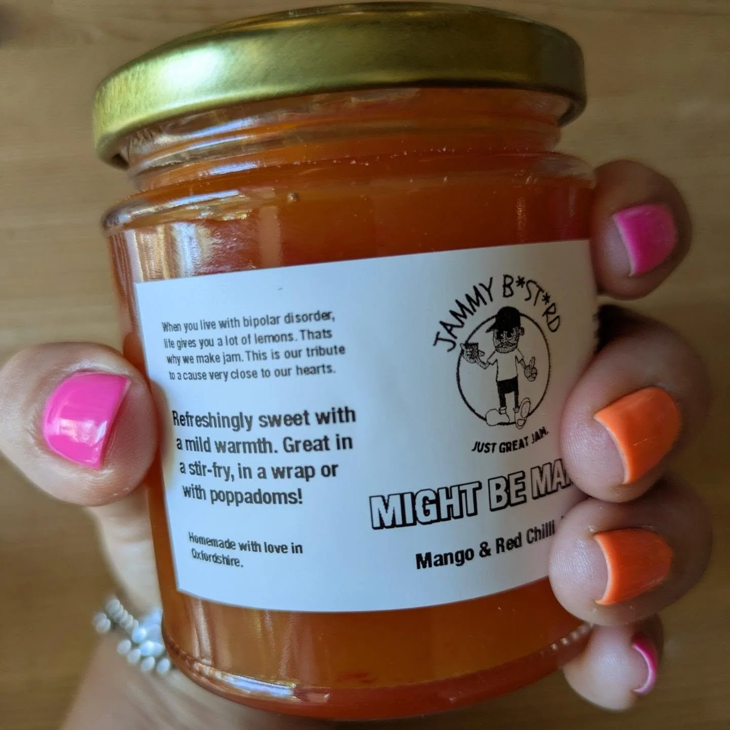 A reminder that when you buy from us, 5% of everything we make goes to @bipolar_uk 🧡
There's a brief explanation on our mango jam label 🥭 and we hope to increase the percentage as time goes on 🥰🧡
#localbusiness #mentalhealthawareness #creatives #