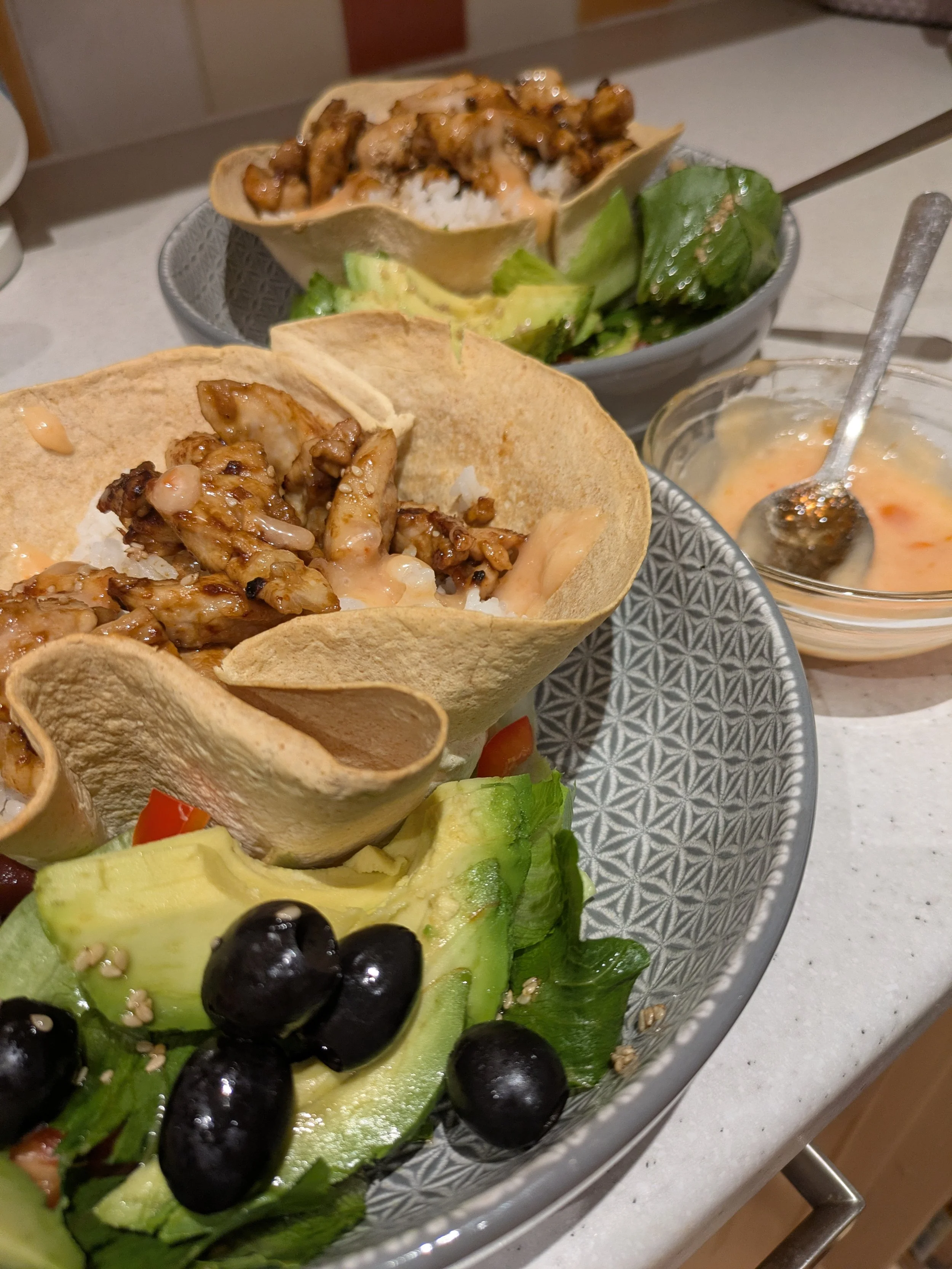 Inspired by Joe and Jesse's 'Bad Boss' chipotle mayo, we decided we'd see how Nagamelon did mixed with mayonnaise... and it was surprisingly a hit! Tasted a bit like a marie rose sauce, and suited these miso chicken bowls perfectly. 🍉