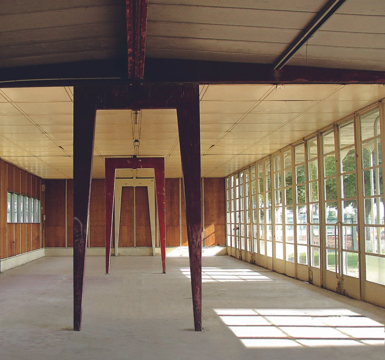 Ecole Bouqueval de Jean Prouvé 
