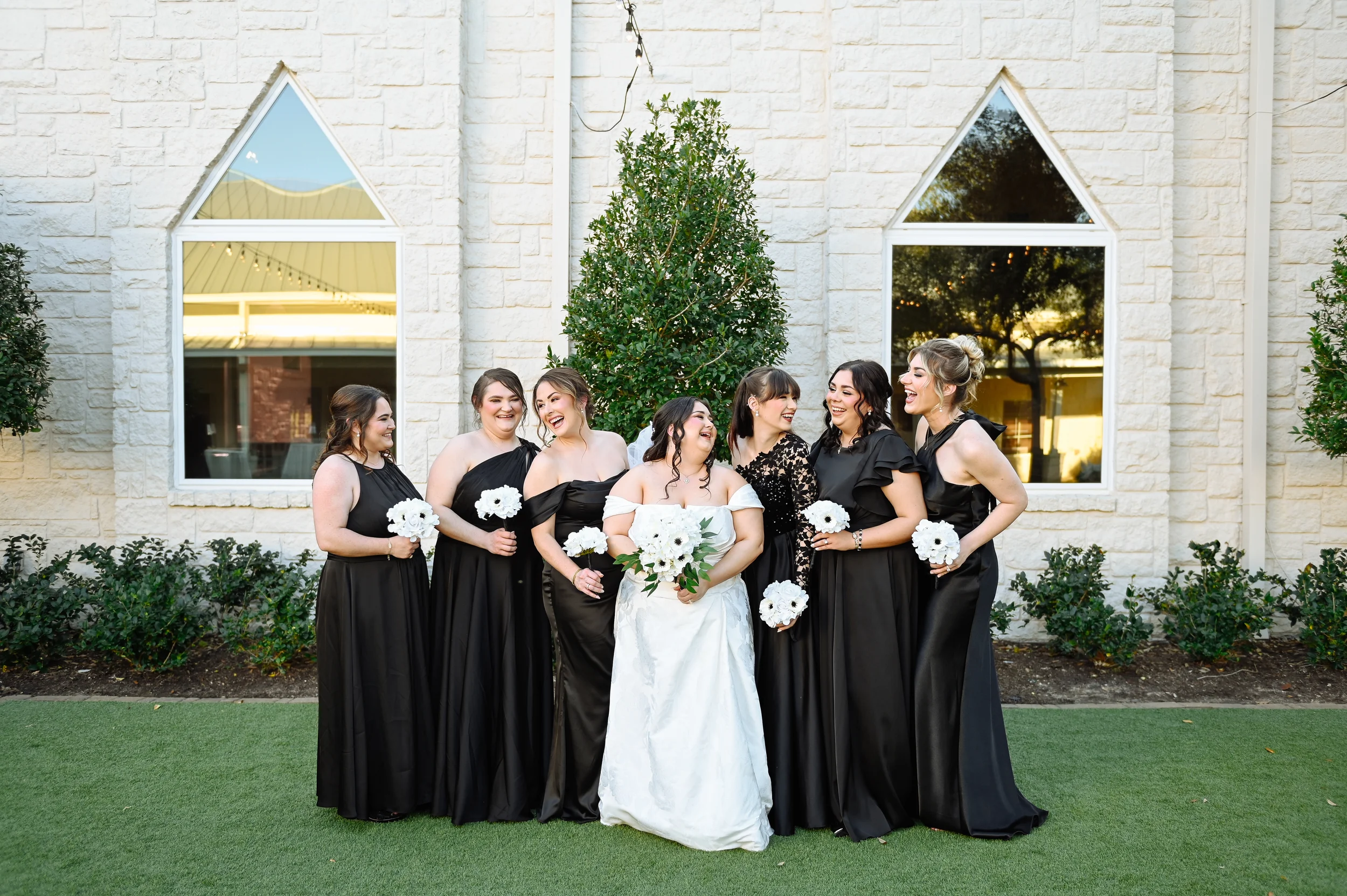 Isabel + Morgan- Viva Marx Photography-21.webp
