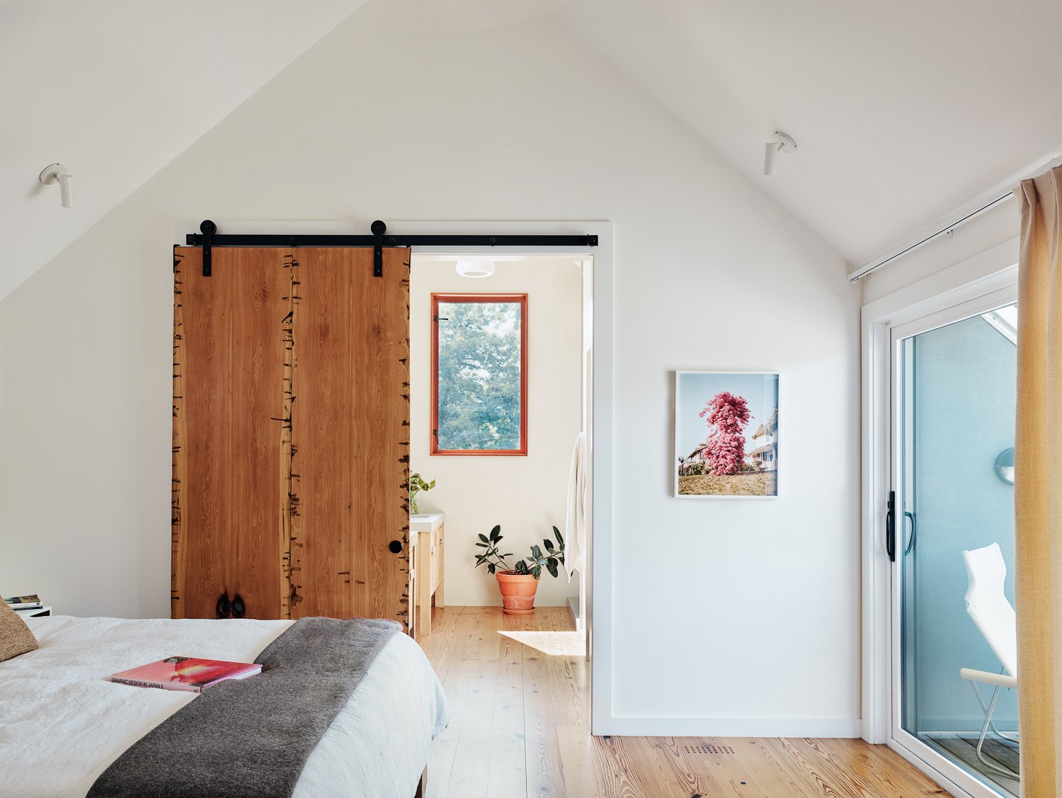 Marfa Modern: East Austin Home, Photography by Casey Dunn