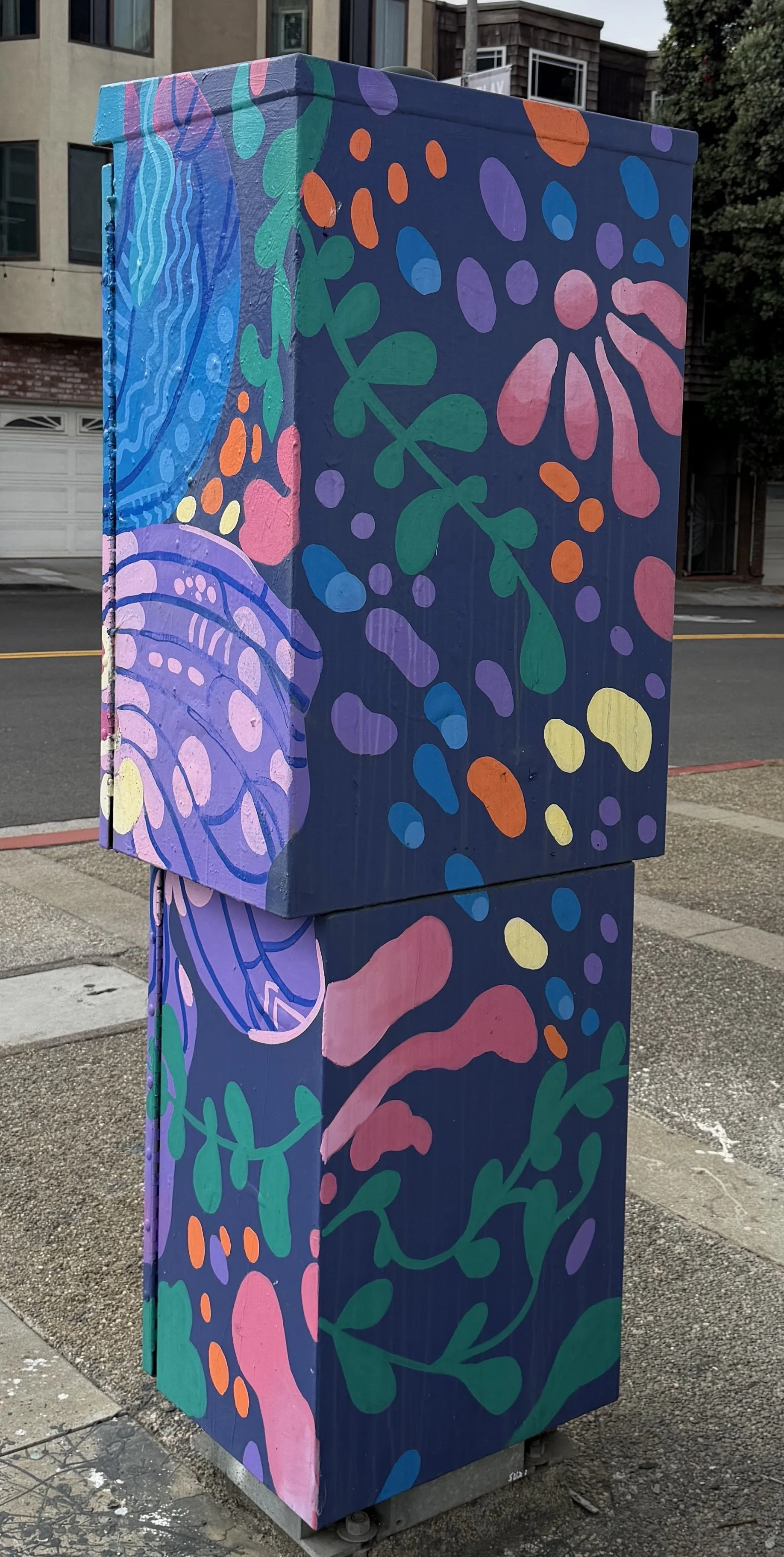 SLIDESHOW-UtilBox-Flowers.jpeg
