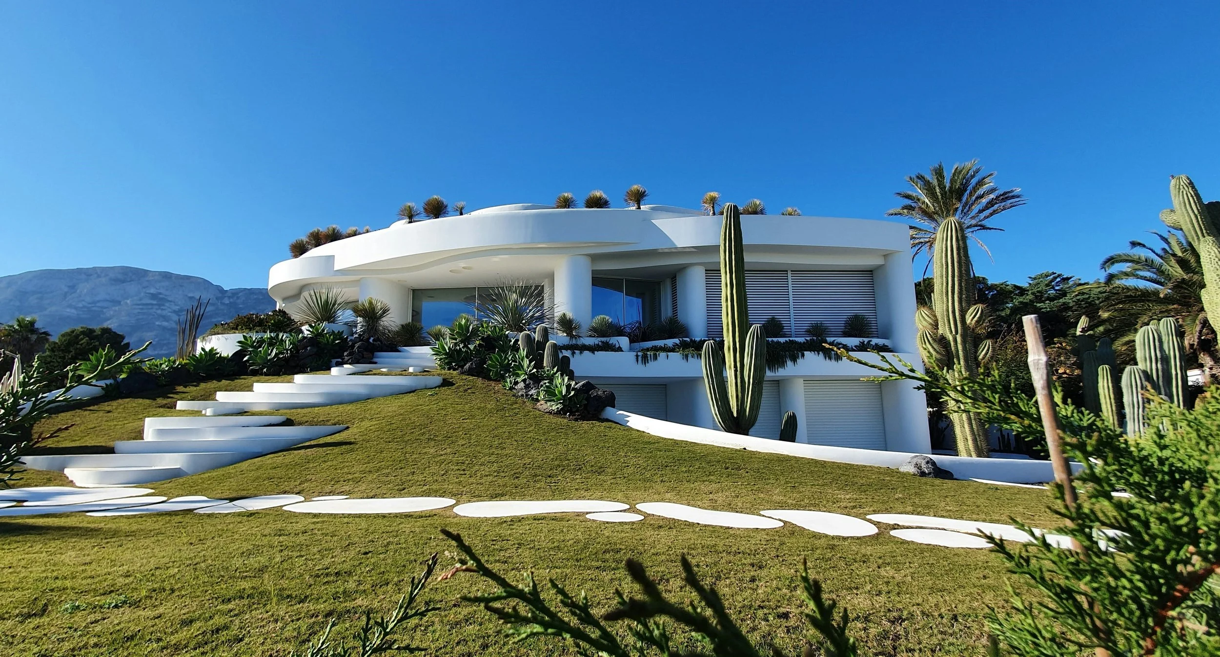 Why Complex Properties Are So Difficult to Price (And Why a Pre-Listing Appraisal Can Save You Thousands)