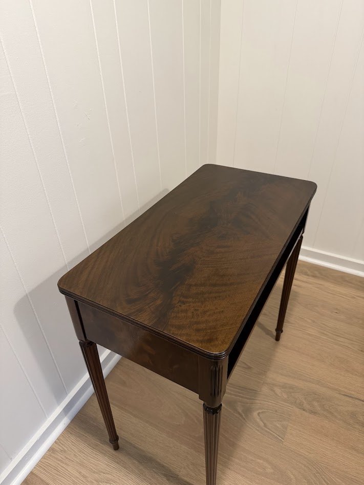 Refinishing Table 1.jpg