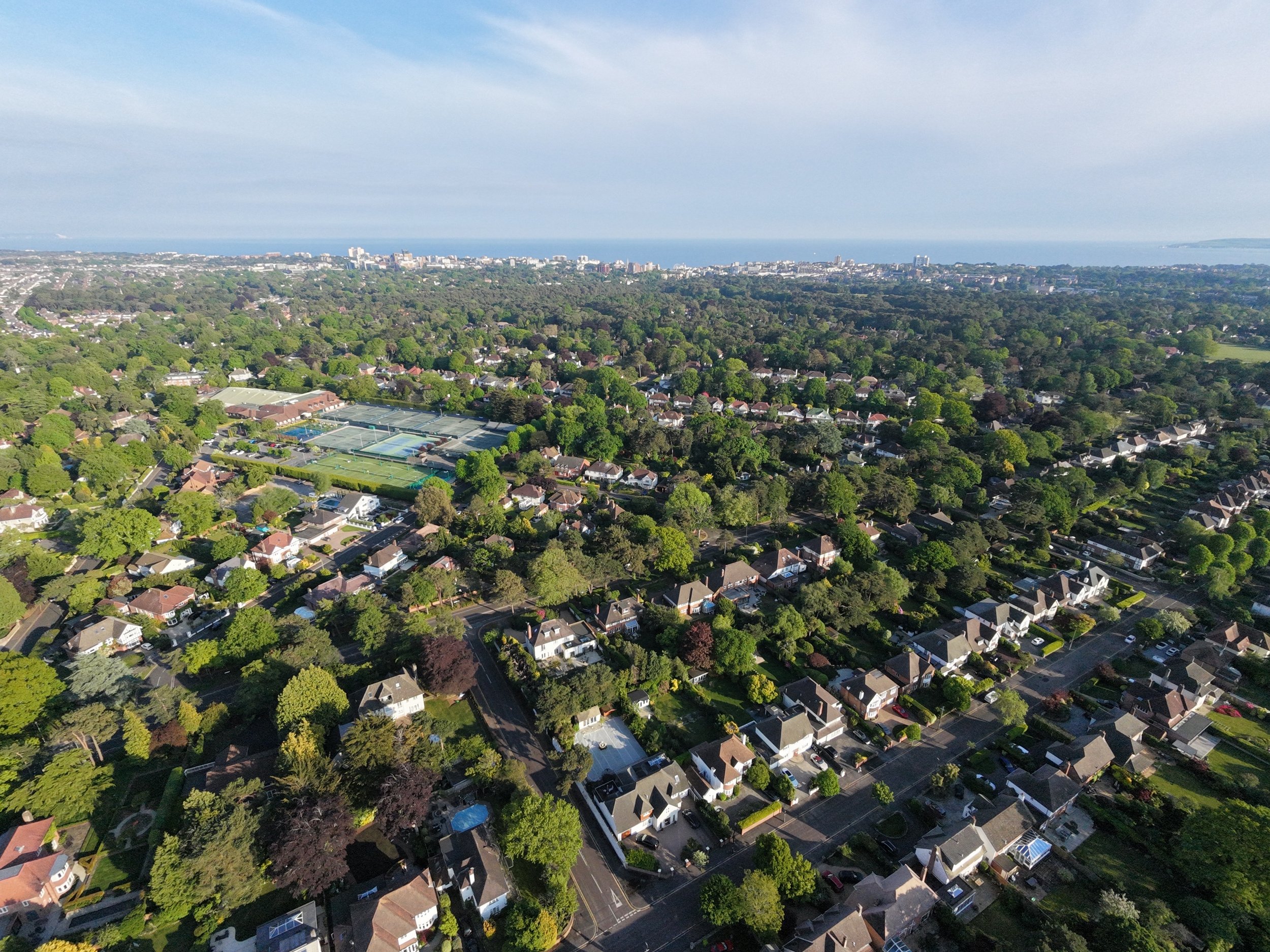 dji_fly_20260504_183334_0203_1777916773746_photo_beautify.jpg