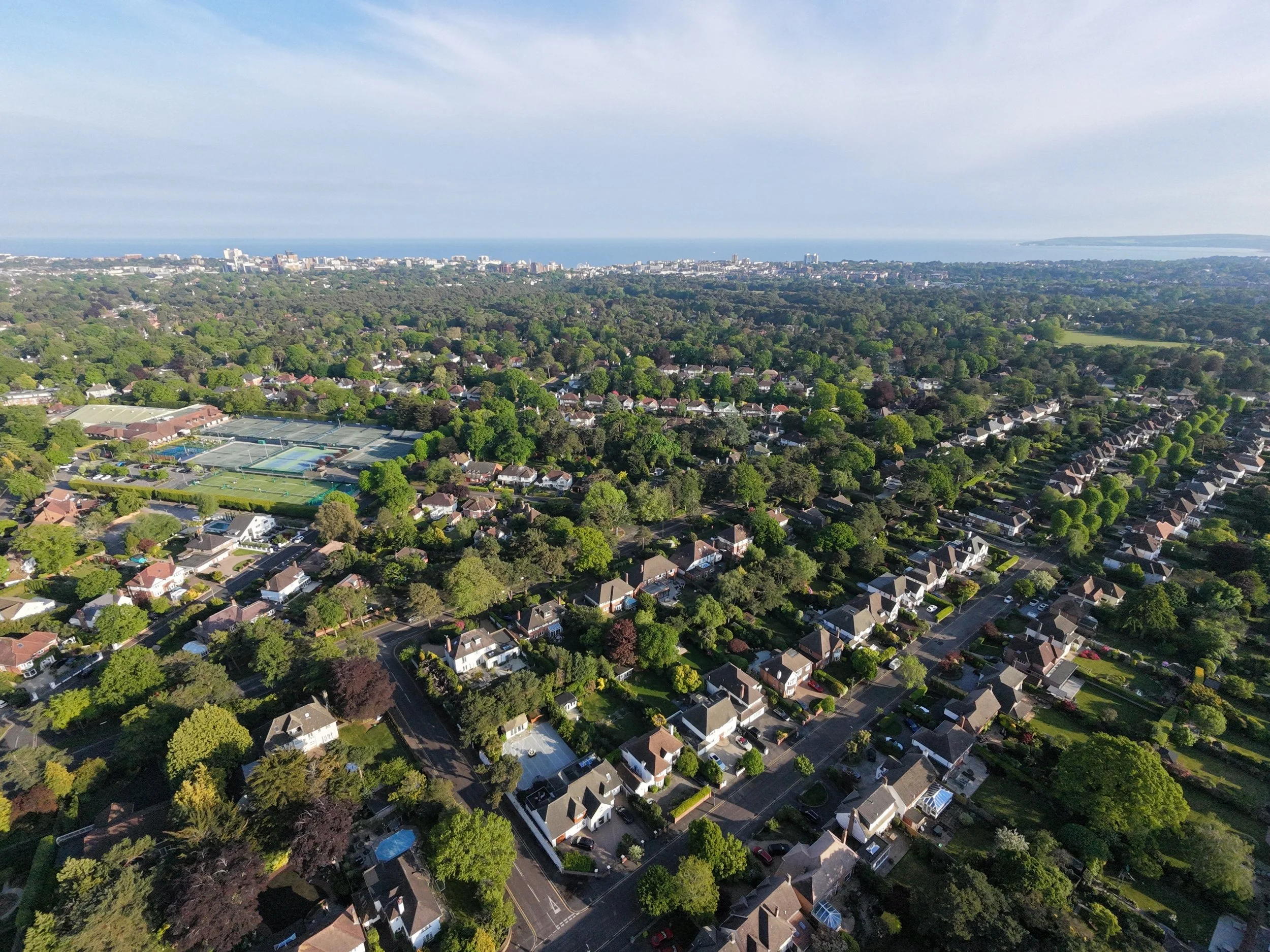 dji_fly_20260504_183330_0202_1777916774230_photo_beautify.jpg
