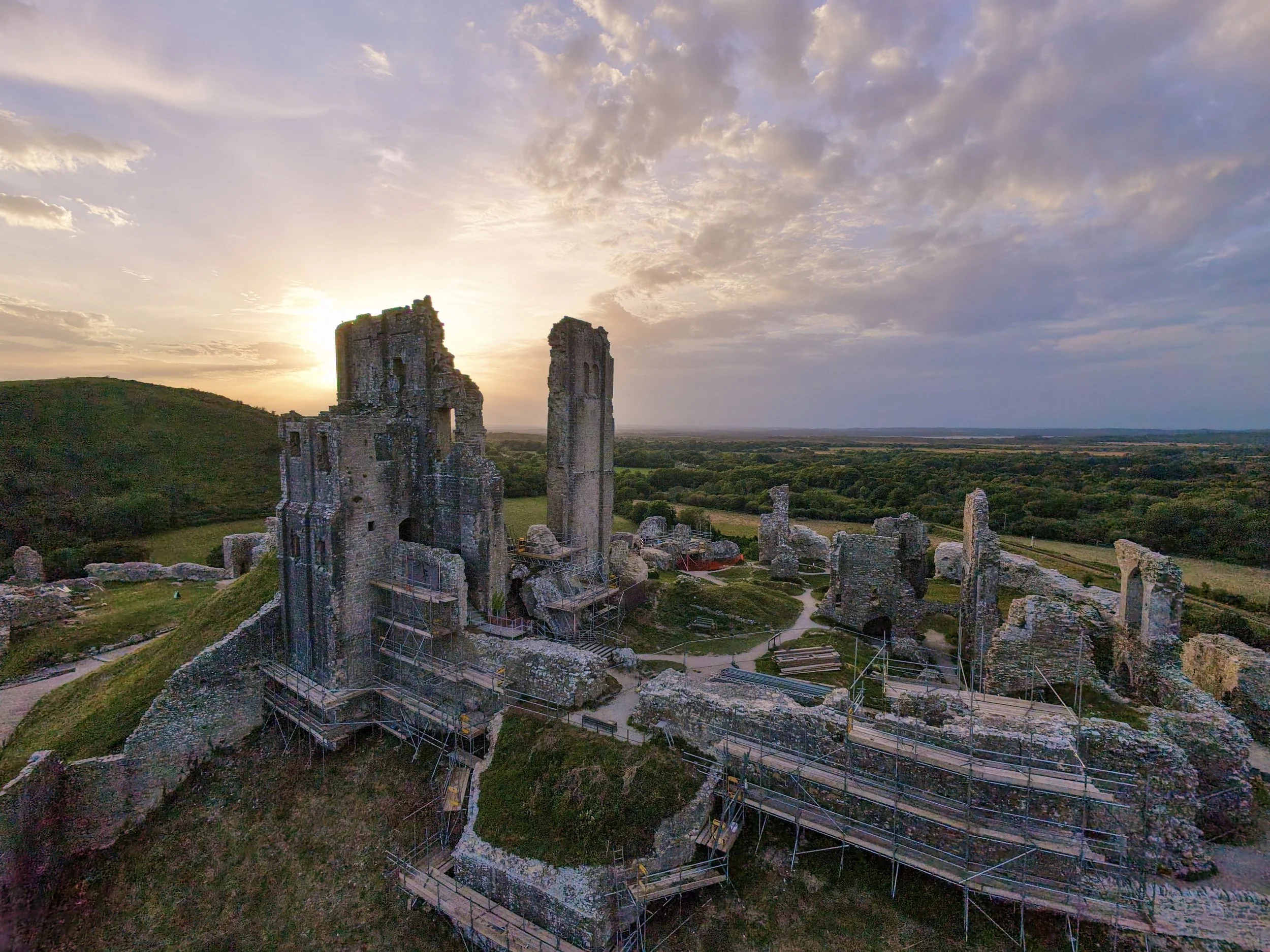dji_fly_20260614_203208_0557_1781465845232_photo_beautify.jpg