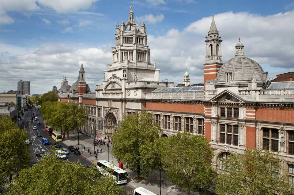 Gilded Age Fashion at the V&amp;A, London