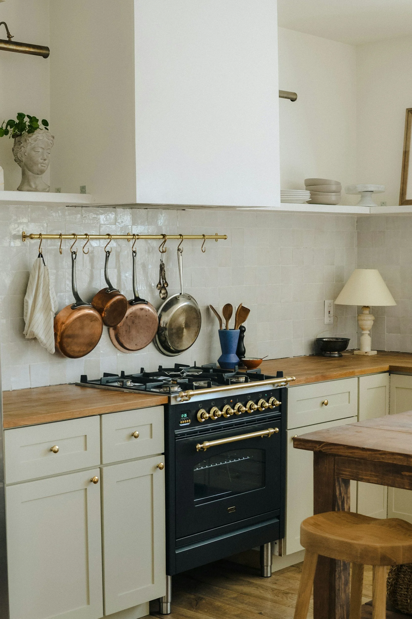 gas stove and cooktop