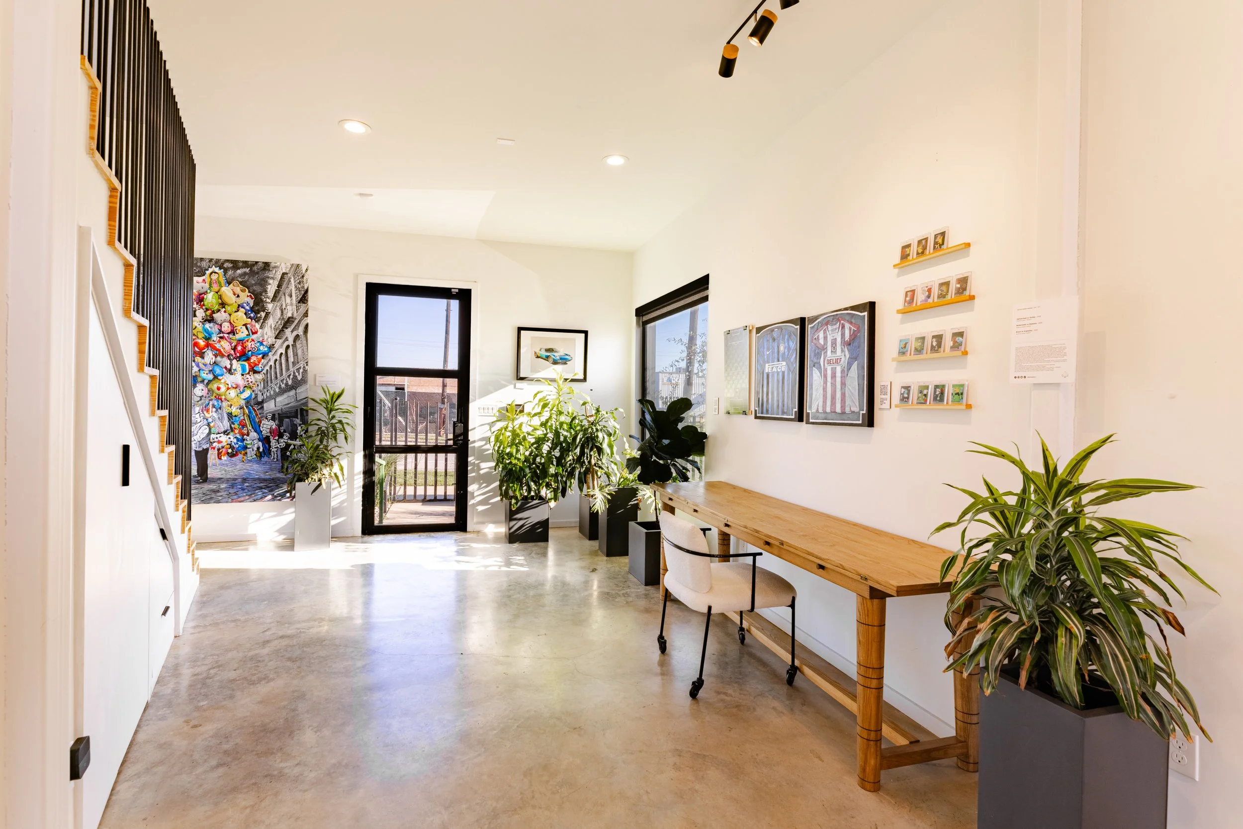 First floor flexible and customizable gallery space