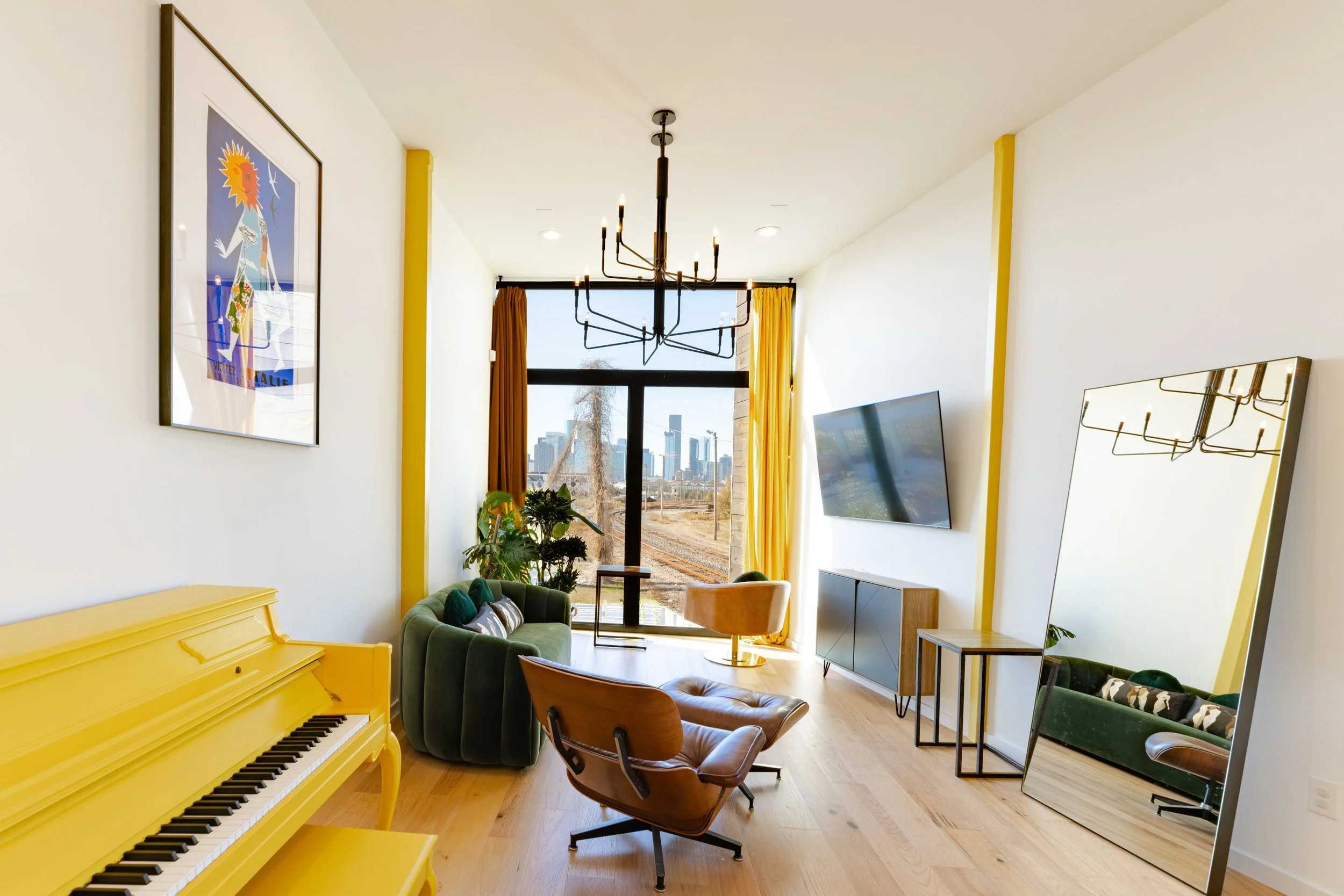 2nd Floor space includes yellow piano for use or photograhy
