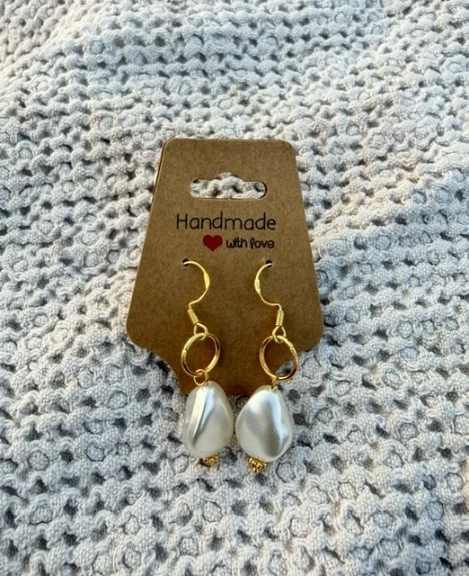 White Pearl Teardrop Earrings