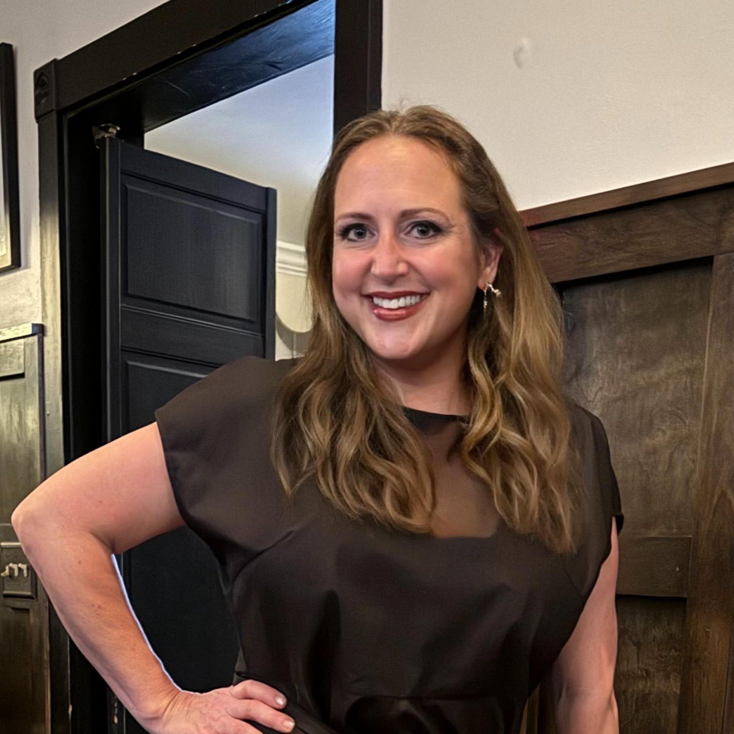 Ashley Hayes, owner of Hayes House Notary Services, Mobile Notary, Loan Signing Agent, and Wedding Officiant serving Nashville, Tennessee.