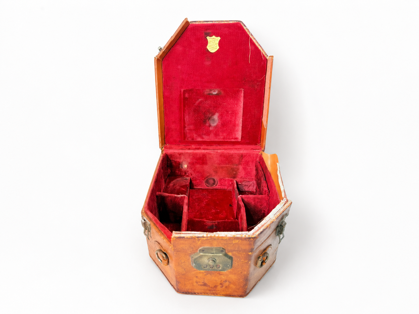 bell-howell-filmo-70-da-camera-case-interior-topview.png
