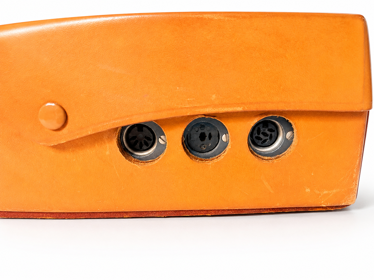 uher-4000-report-s-case-connectors.png
