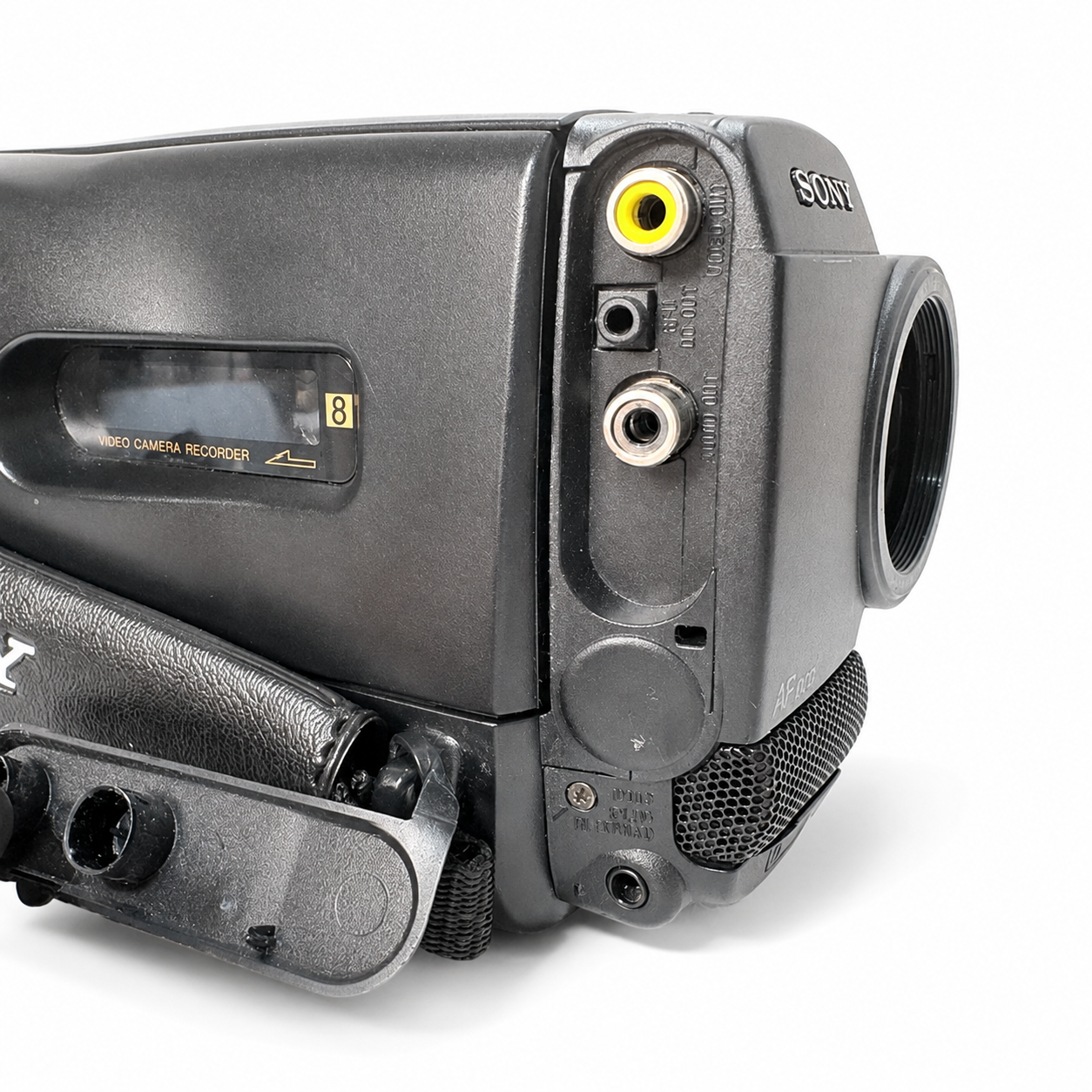 sony-handycam-ccdtr94-av-ports.png