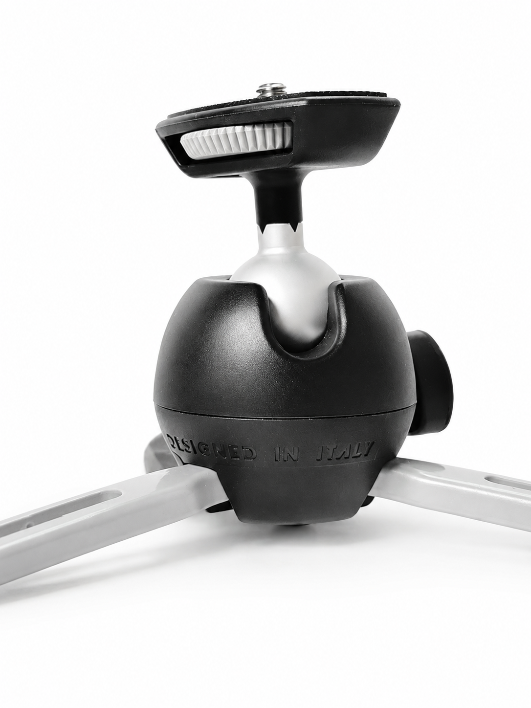 manfrotto-pixi-evo-mini-tripod-angle3.png