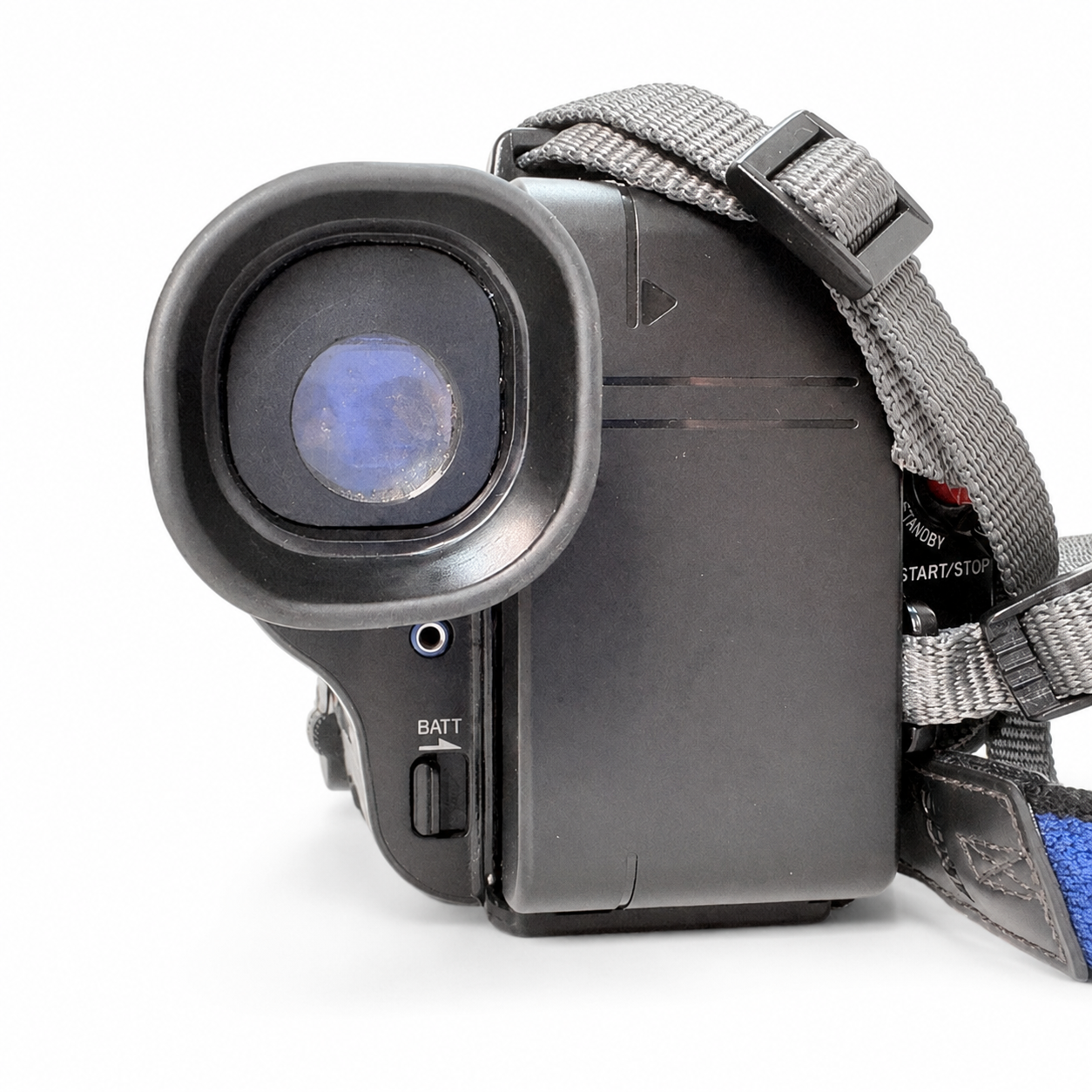 sony-handycam-ccdtr94-rear.png