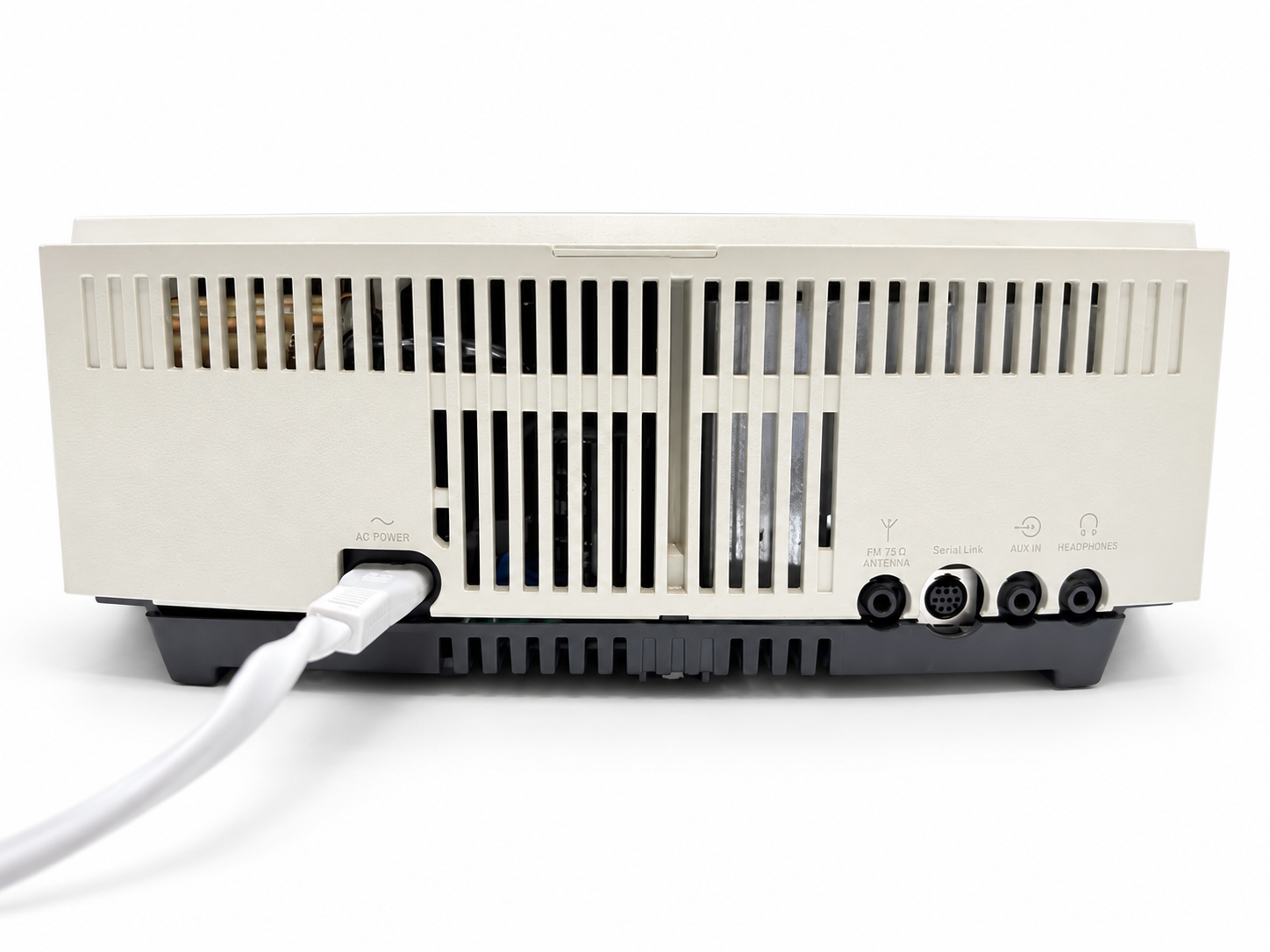 bose-wave-II-music-system-rear-panel.png