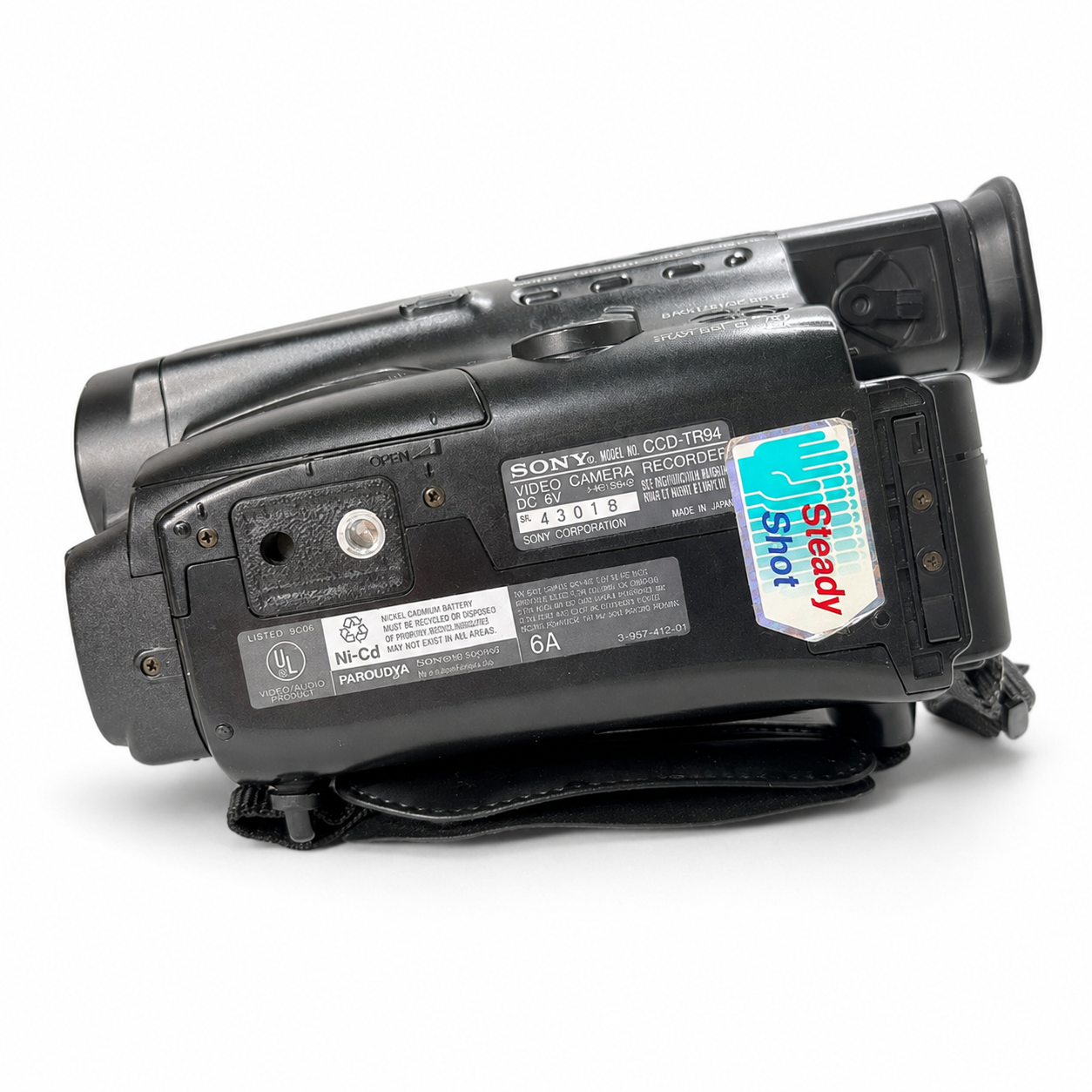 sony-handycam-ccdtr94-bottom.png