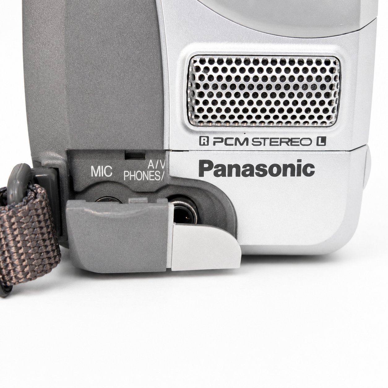 panasonic-mini-dv-input-jacks.png