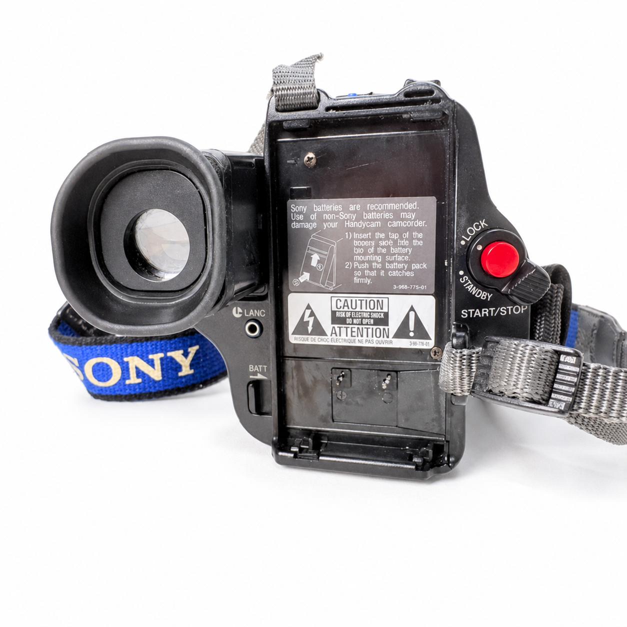 sony-handycam-ccdtr94-battery-slot.png