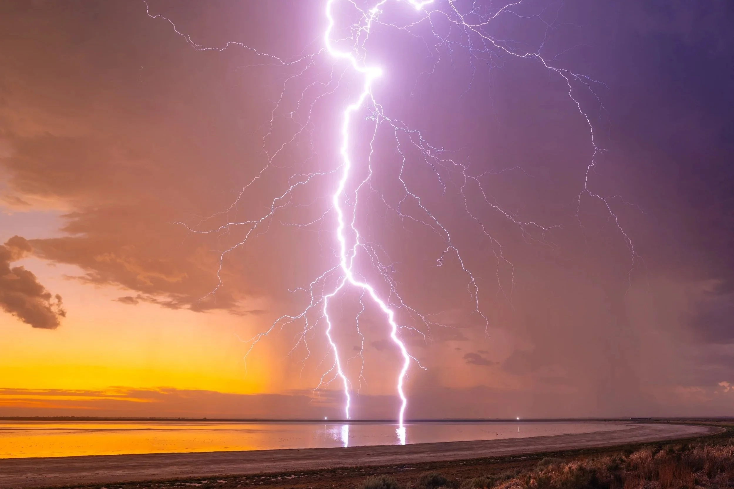 Swan+Hill+Lightning_Jan2025_3x2.jpg